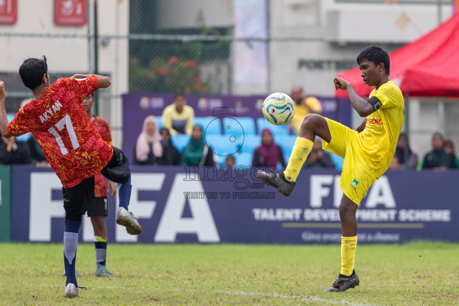 Maziya SRC vs Super United Sports (U12)  in day 6 of Dhivehi Youth League 2024 held at Henveiru Stadium on Saturday 30th November 2024. Photos: Ismail Thoriq / Images.mv