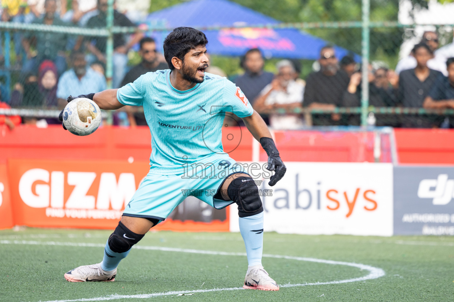 B Eydhafushi vs B Thulhaadhoo in Day 13 of Golden Futsal Challenge 2025 was held on Friday, 17th January 2025, in Hulhumale', Maldives 
Photos: Hassan Simah / images.mv