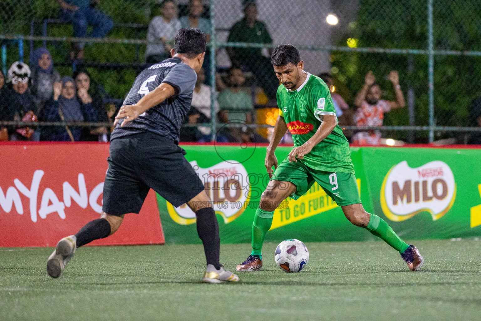 KHAARIJEE VS AGRI RC in Club Maldives Classic 2024 held in Rehendi Futsal Ground, Hulhumale', Maldives on Monday, 9th September 2024. 
Photos: Mohamed Mahfooz Moosa / images.mv