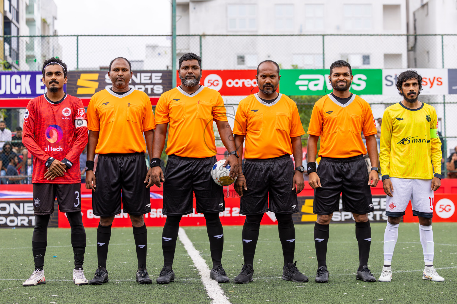 GDh Madaveli VS GDh Gadhdhoo in Atoll Round Semi-Final on Day 20 of Golden Futsal Challenge 2025 was held on Friday, 24th January 2025, in Hulhumale', Maldives.
Photos: Ismail Thoriq / images.mv