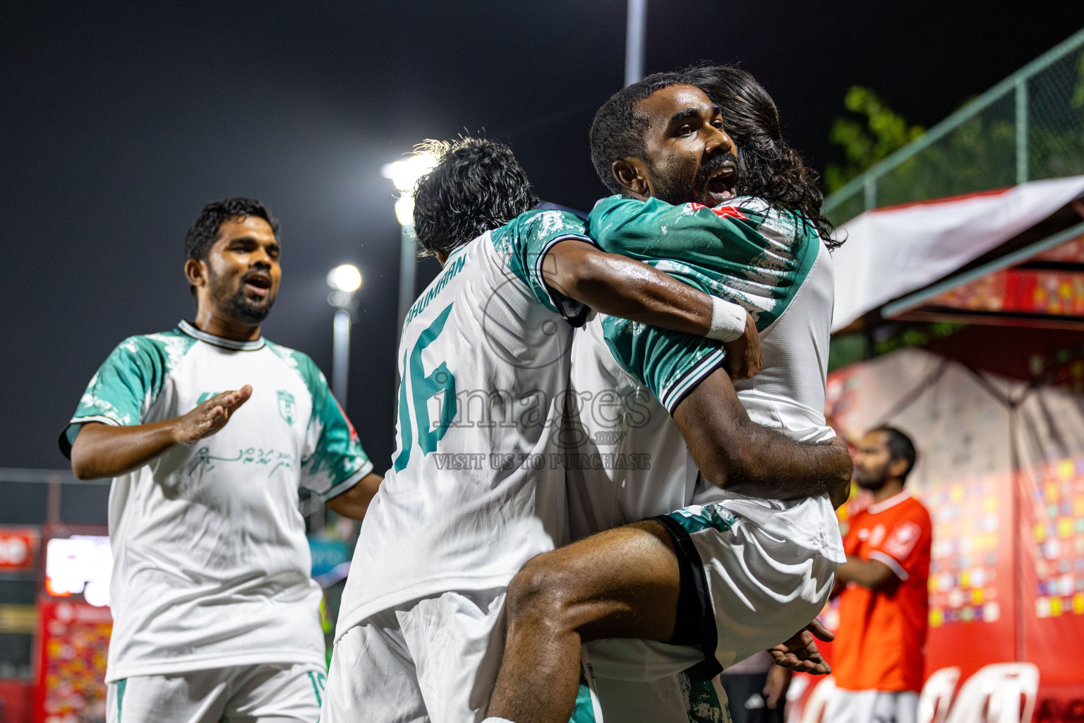 HDh Nolhivaran vs HDh Kumundhoo in Day 13 of Golden Futsal Challenge 2025 was held on Friday, 17th January 2025, in Hulhumale', Maldives 
Photos: Hassan Simah / images.mv
