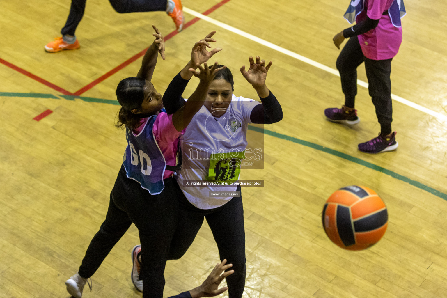 Sports Club Shining Star vs Club Green Streets in the Milo National Netball Tournament 2022 on 17 July 2022, held in Social Center, Male', Maldives. Photographer: Hassan Simah / Images.mv