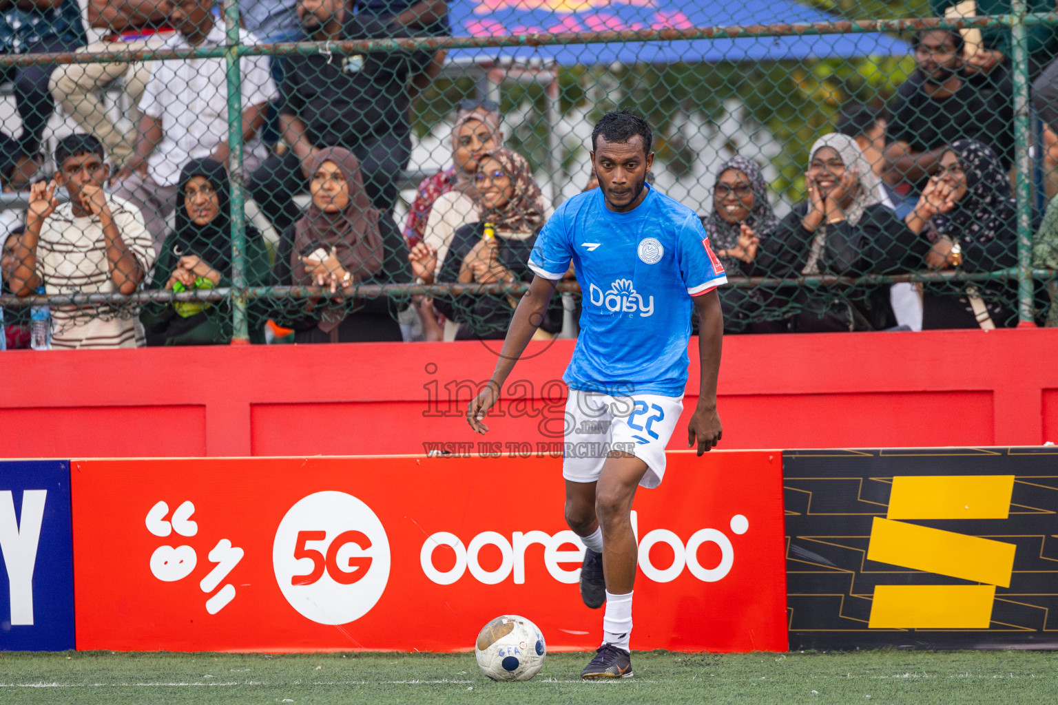 Dh Bandidhoo vs Dh Maaenboodhoo in Day 13 of Golden Futsal Challenge 2025 was held on Friday, 17th January 2025, in Hulhumale', Maldives Photos: Ismail Thoriq / images.mv
