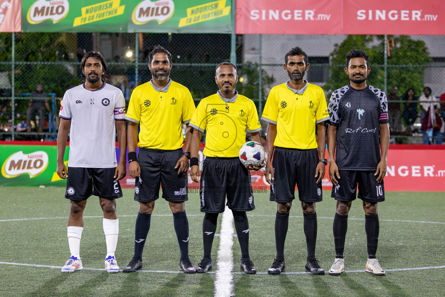 DHAAKHILY CLUB vs KULHIVARU VUZARA CLUB in Club Maldives Classic 2024 held in Rehendi Futsal Ground, Hulhumale', Maldives on Thursday, 12th September 2024. 
Photos: Hassan Simah / images.mv