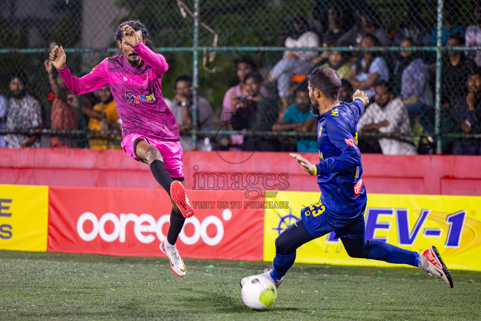 Maafannu VS B. Eydhafushi in Round of 16 on Day 40 of Golden Futsal Challenge 2024 which was held on Tuesday, 27th February 2024, in Hulhumale', Maldives Photos: Hassan Simah / images.mv