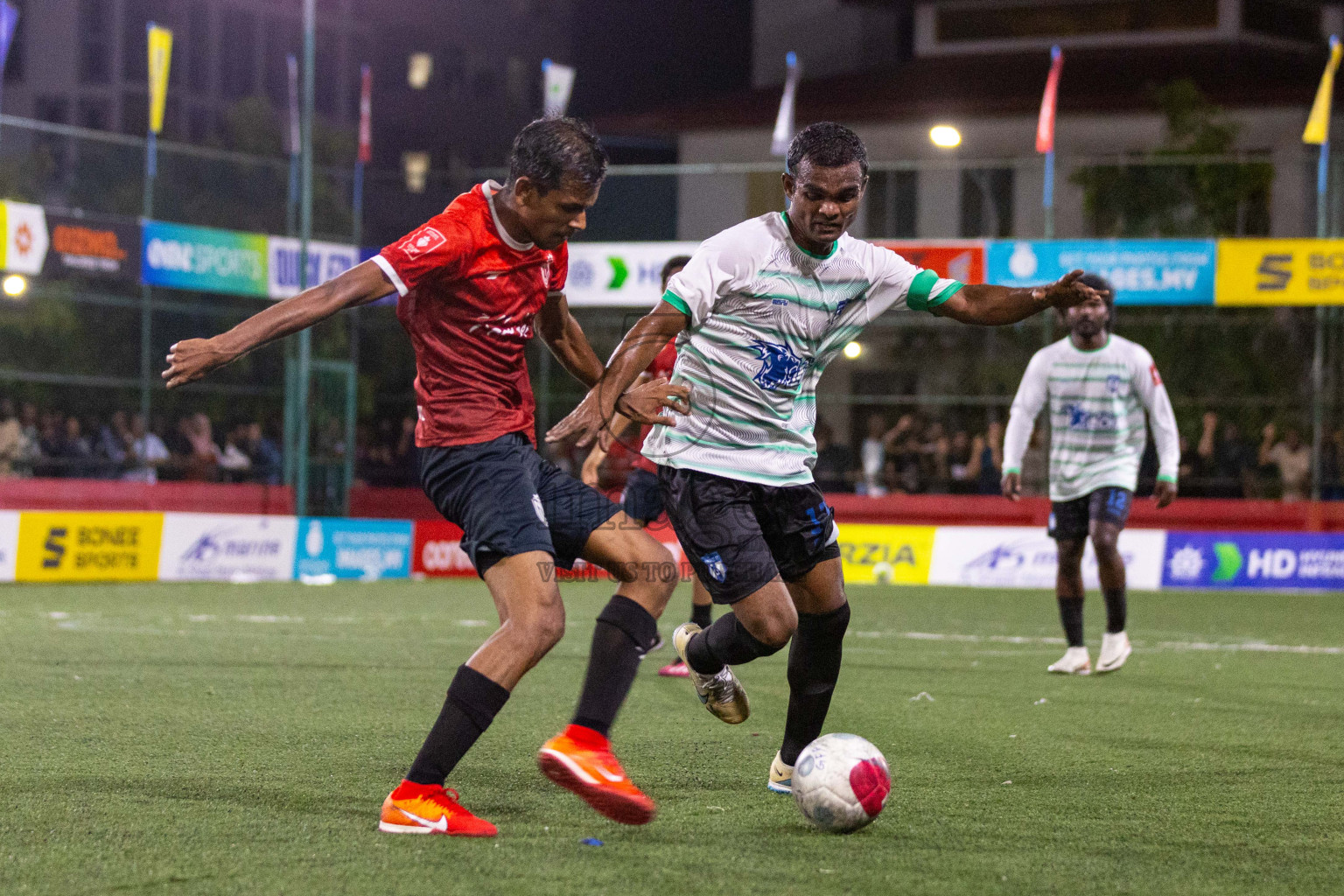 HDh Nolhivaran vs HDh Kumundhoo in Day 6 of Golden Futsal Challenge 2024 was held on Saturday, 20th January 2024, in Hulhumale', Maldives
Photos: Ismail Thoriq / images.mv