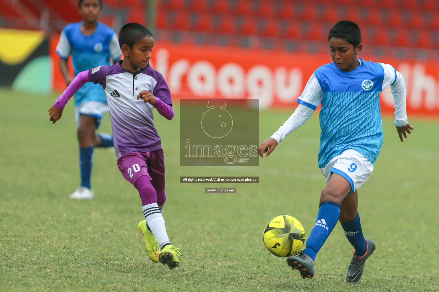 Hiriya School vs LH.EDU.CENTRE in MAMEN Inter School Football Tournament 2019 (U13) in Male, Maldives on 19th April 2019 Photos: Hassan Simah/images.mv