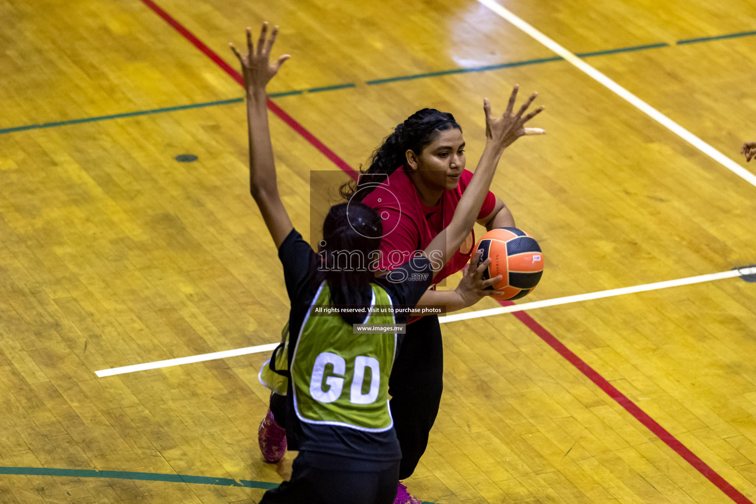 Lorenzo Sports Club vs Youth United Sports Club in the Milo National Netball Tournament 2022 on 20 July 2022, held in Social Center, Male', Maldives. Photographer: Hassan Simah / Images.mv