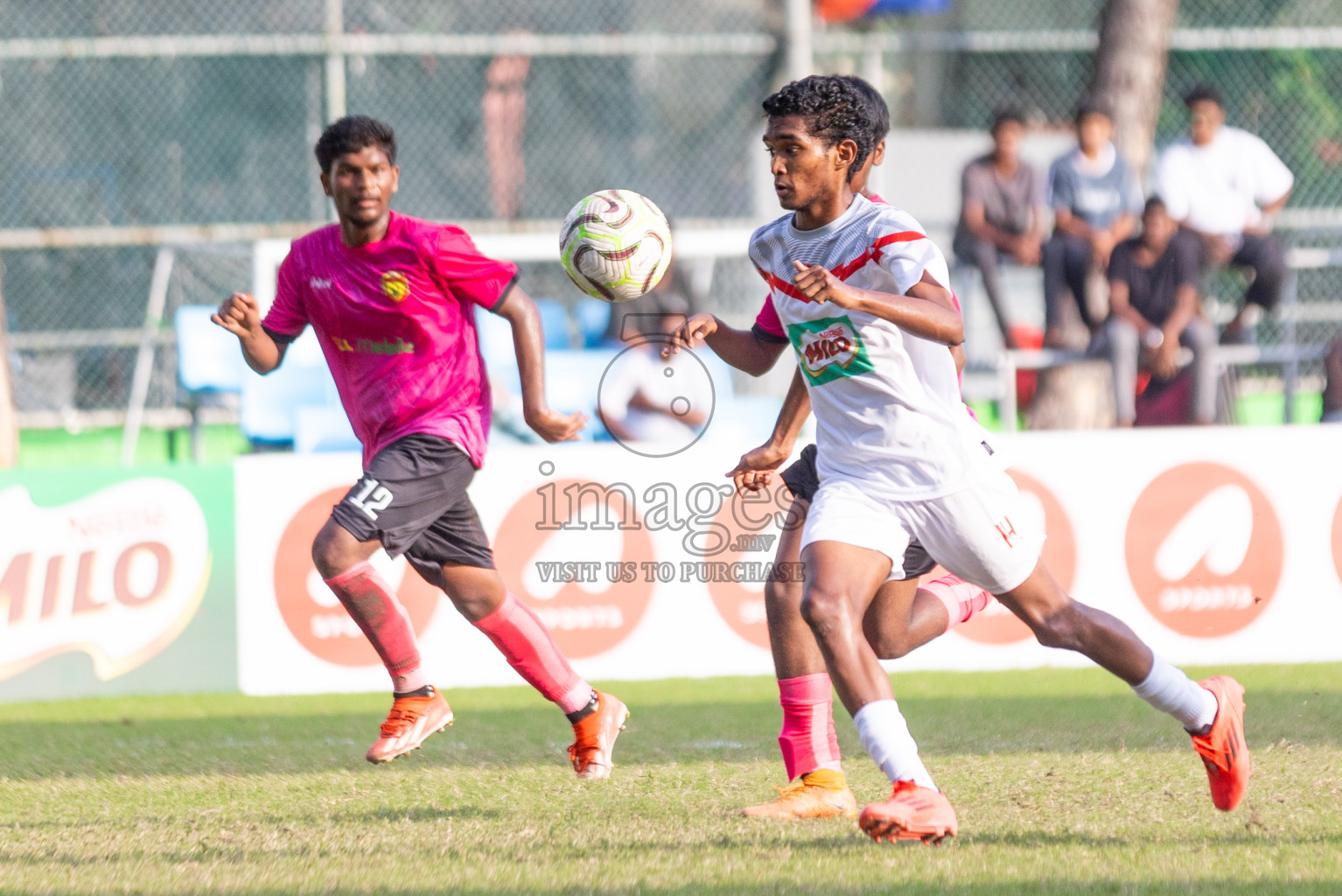 United Victory vs TC Sports Club in Day 7 of Dhivehi Youth League 2024 held at Henveiru Stadium on Sunday, 1st December 2024. Photos: Shuu Abdul Sattar, / Images.mv