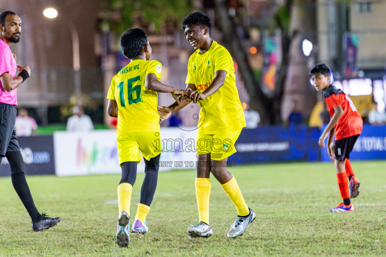 TC vs Maziya  in Day 11 of Dhivehi Youth League 2024 held at Henveiru Stadium on Tuesday, 17th December 2024. Photos: Shuu Abdul Sattar