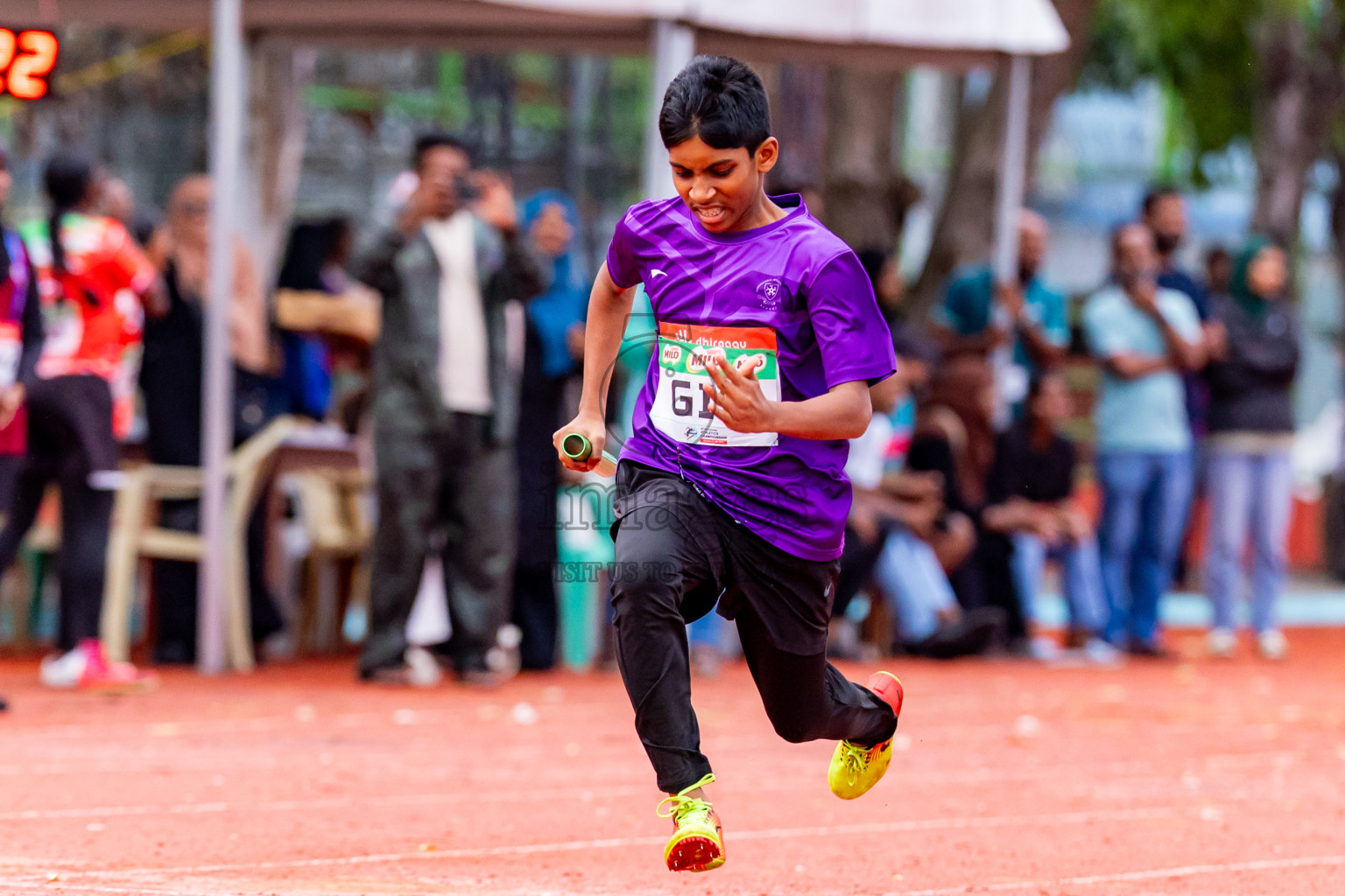 Day 6 of Inter-school Athletics Championship 2025 held in Ekuveni Synthetic Track, Male', Maldives on Sunday, 12th October 2025. Photos by: Nausham Waheed / Images.mv