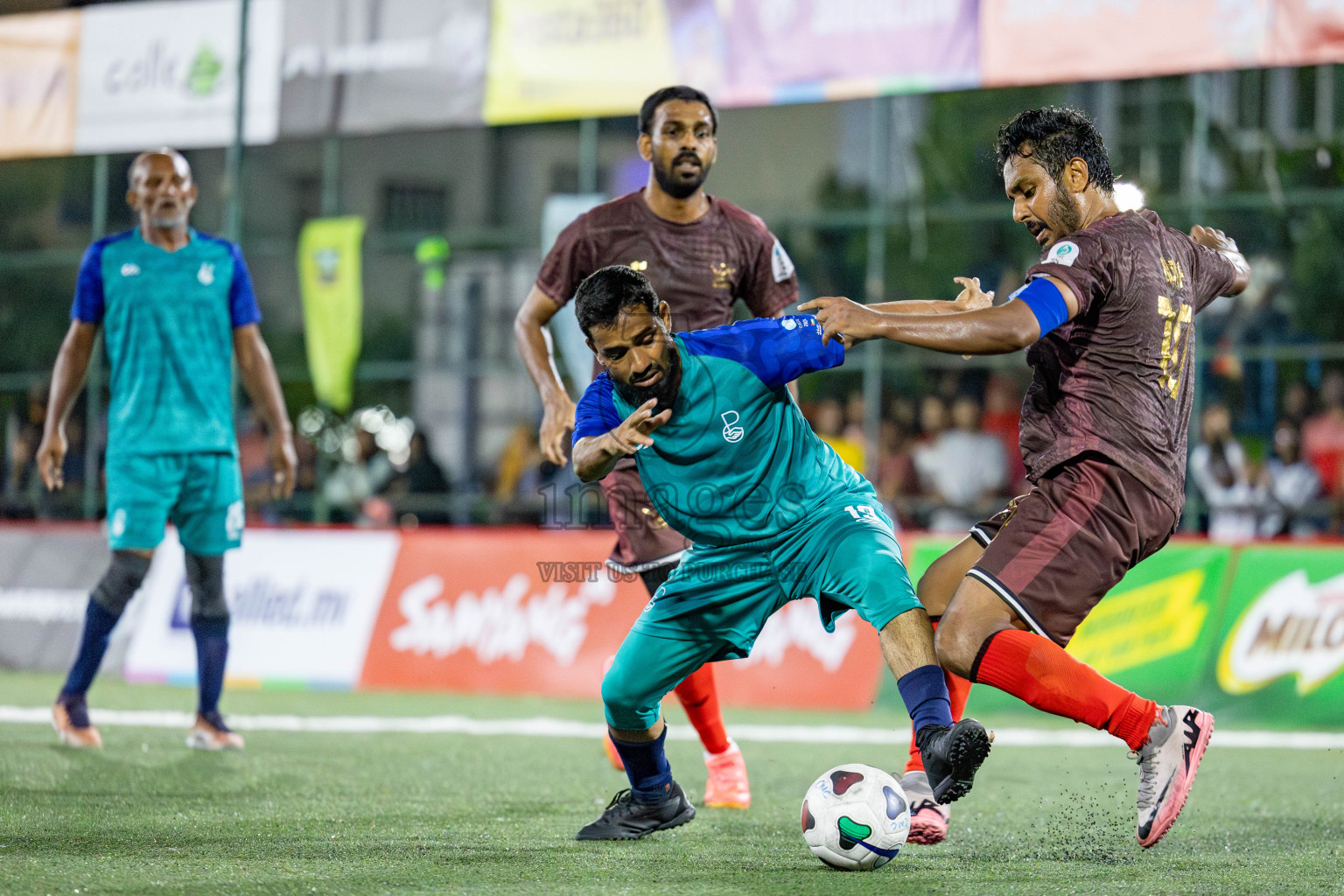 MMA SC vs POSC in the Quarter Finals of Club Maldives Classic 2024 held in Rehendi Futsal Ground, Hulhumale', Maldives on Tuesday, 17th September 2024. 
Photos: Shuu Abdul Sattar / images.mv