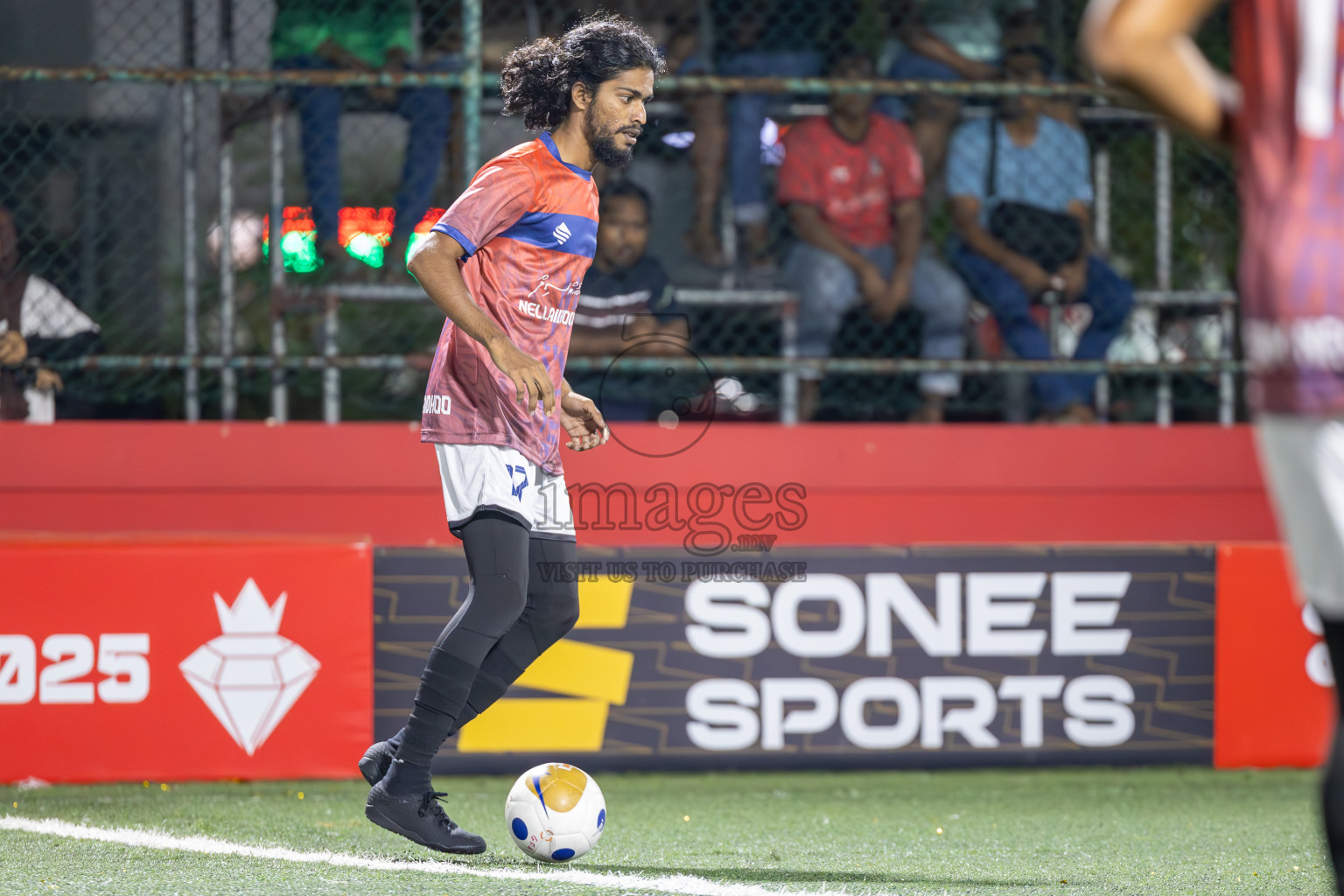 HDh Nellaidhoo vs HDh Kumundhoo in Day 1 of Golden Futsal Challenge 2025 on Sunday, 5th January 2025, in Hulhumale', Maldives
Photos: Ismail Thoriq / images.mv