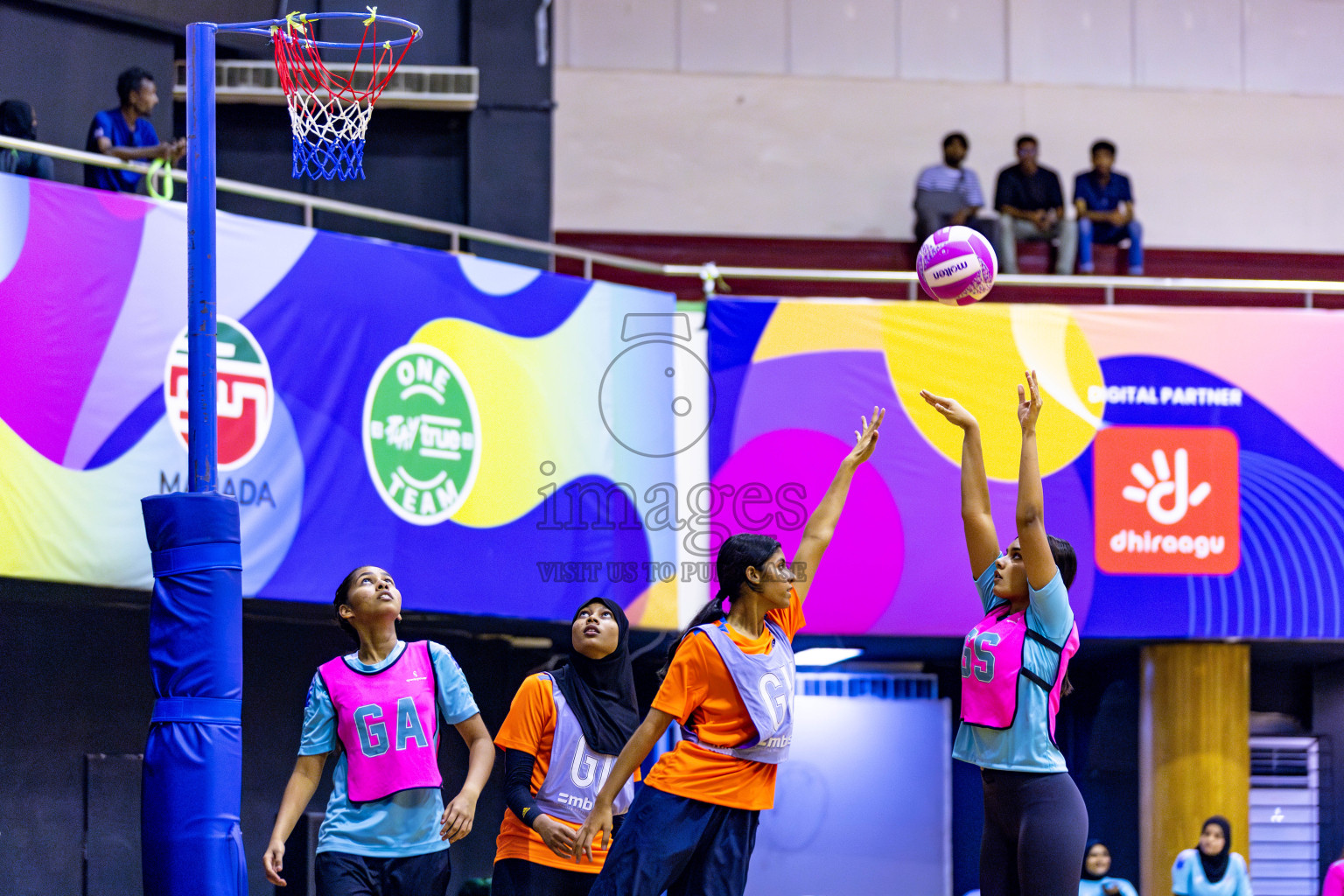 Invicto Sports Club vs MV Netters in Division 2 of National Netball Tournament 2025 held in Ekuveni Netball Court at Male', Maldives on Saturday, 24th May 2025. Photos: Hassan Simah / images.mv