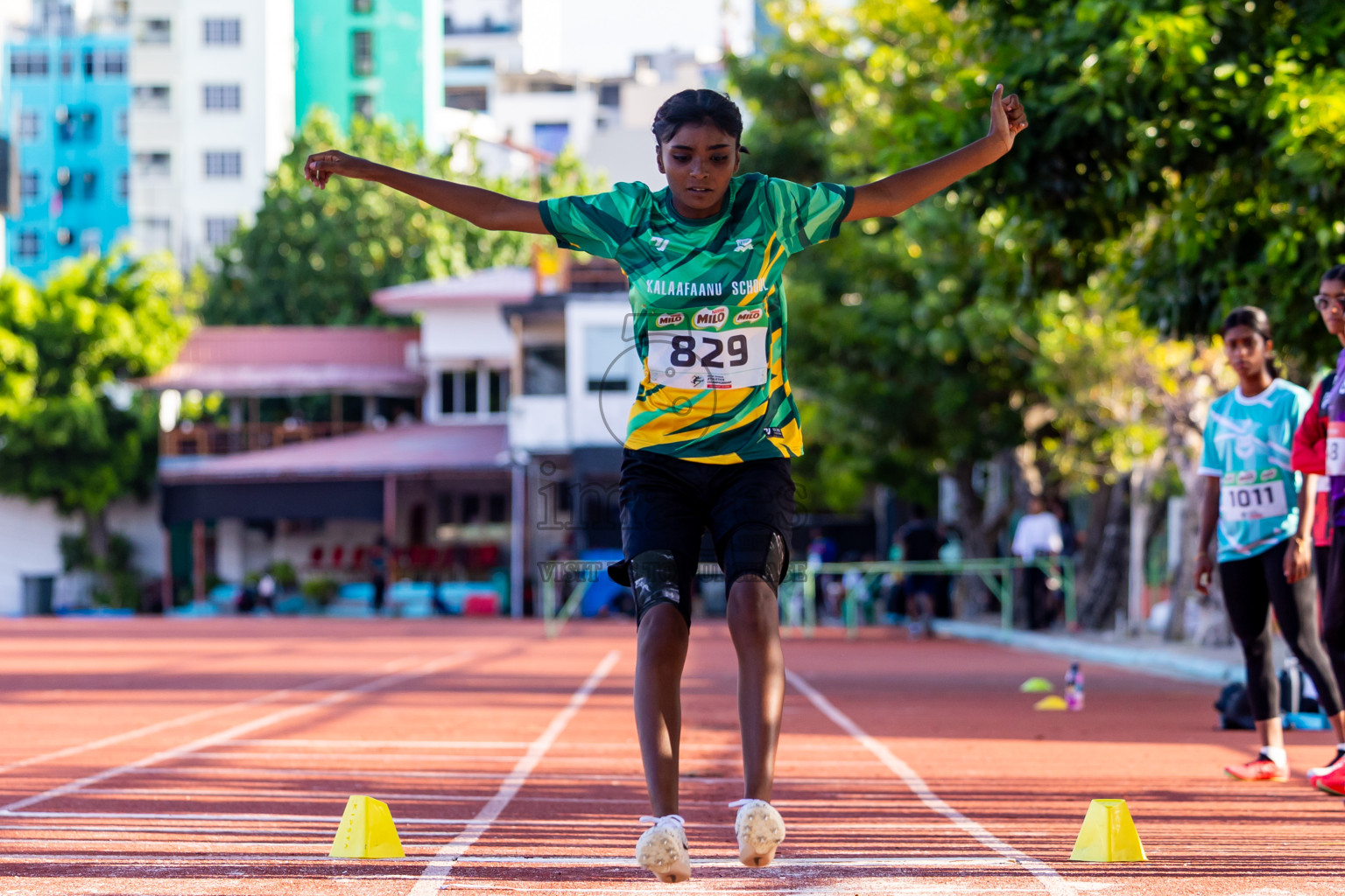 Day 2 of Inter-school Athletics Championship 2025 held in Ekuveni Synthetic Track, Male', Maldives on Tuesday, 07th October 2025. Photos by: Nausham Waheed / Images.mv