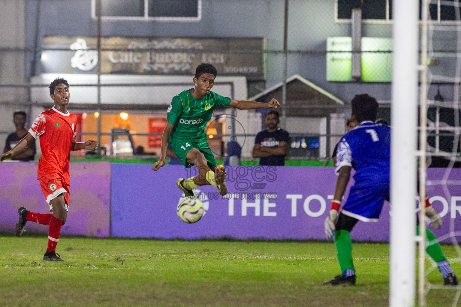 Maziya SRC vs Hurriya Sports Club in Day 12 of Dhivehi Youth League 2024 held at Henveiru Stadium on Wednesday , 18th December 2024. Photos: Shuu Abdul Sattar