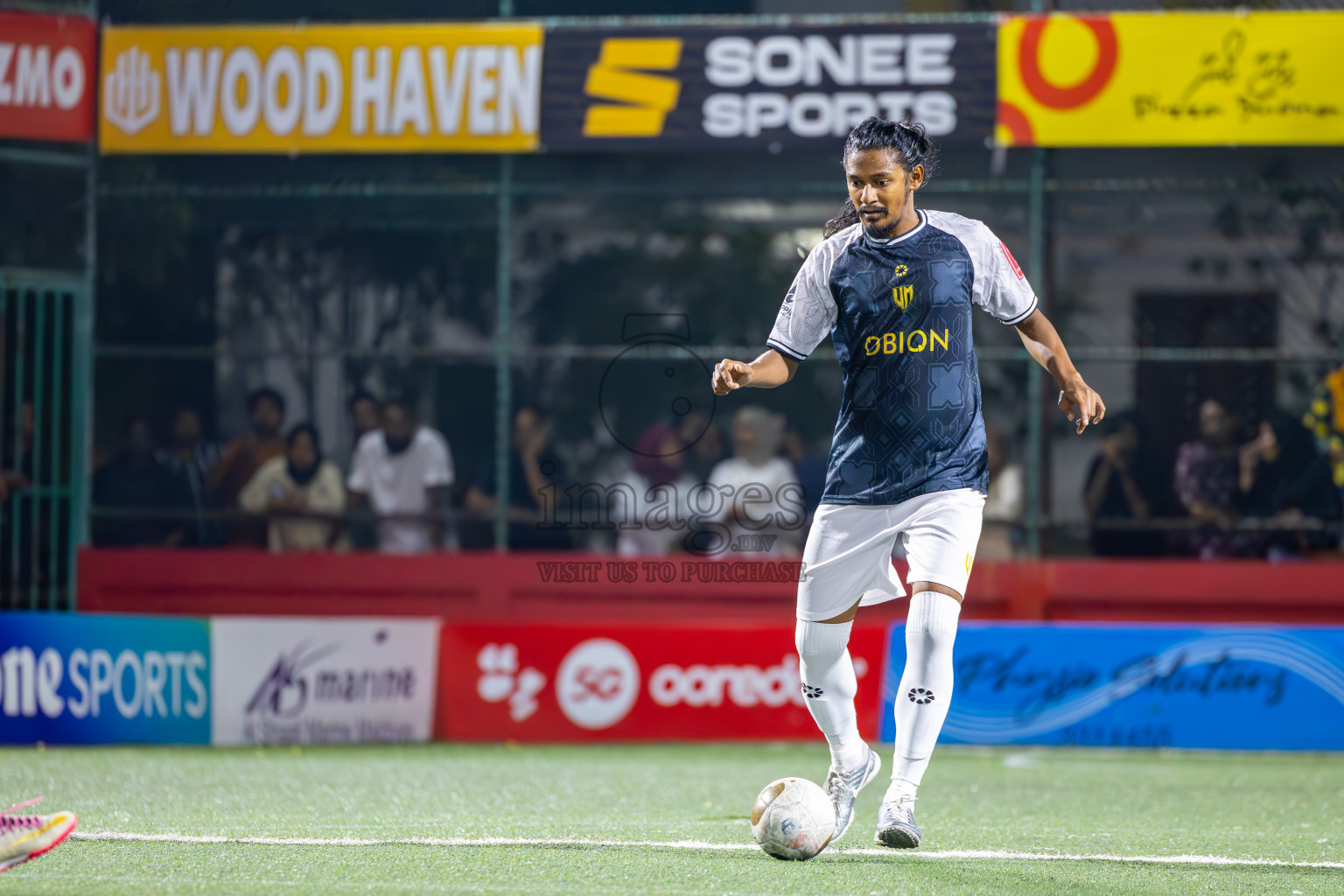 Hulhumale vs Villimale in Zone Round on Day 31 of Golden Futsal Challenge 2025 was held on Tuesday, 4th February 2025, in Hulhumale', Maldives.
Photos: Ismail Thoriq / images.mv