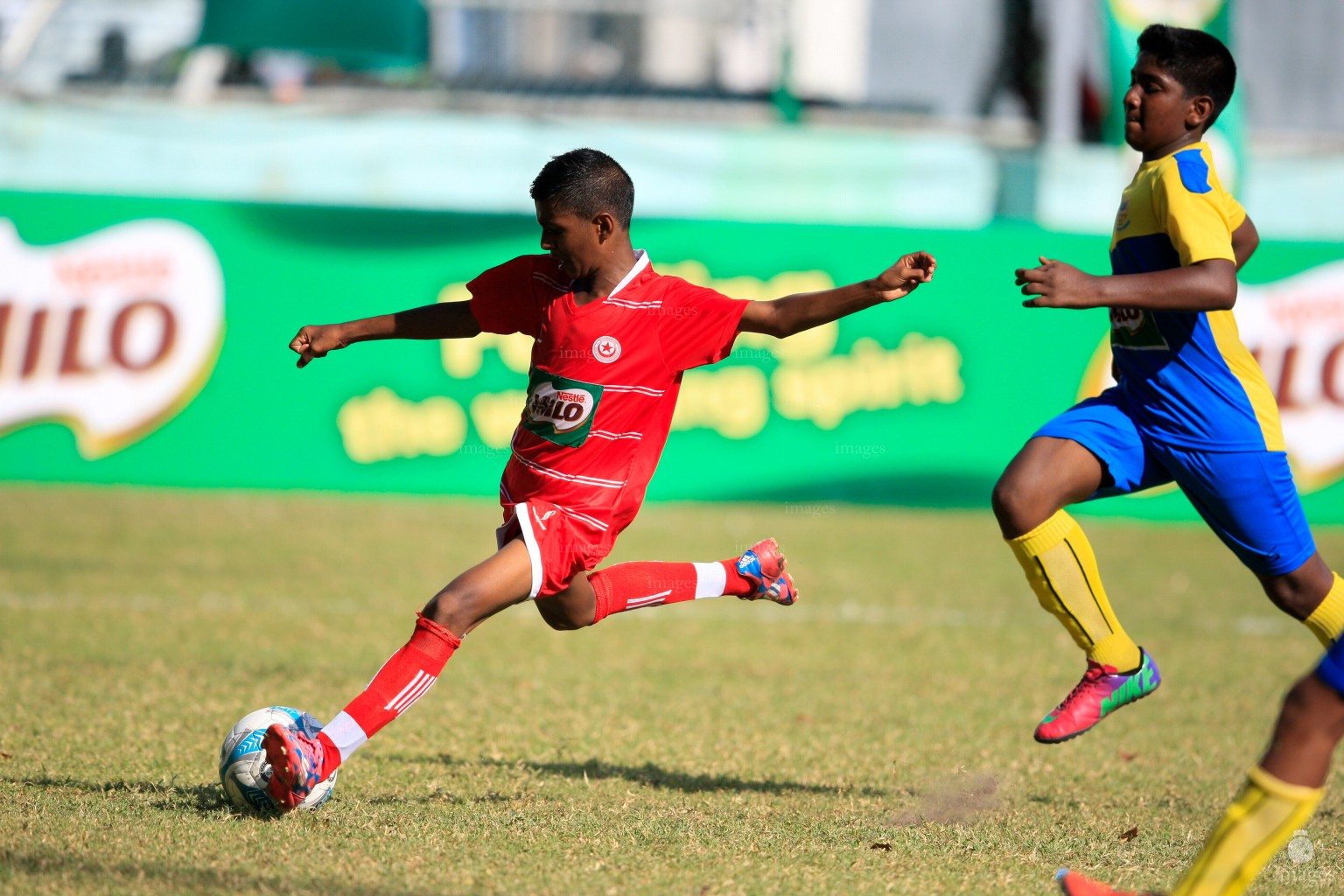 Iskandhar School vs Billabong High International School in Milo Interschool Under 14 Football Tournament in Male', Maldives, Monday, March. 13, 2016. (Images.mv Photo/Hussain Sinan).