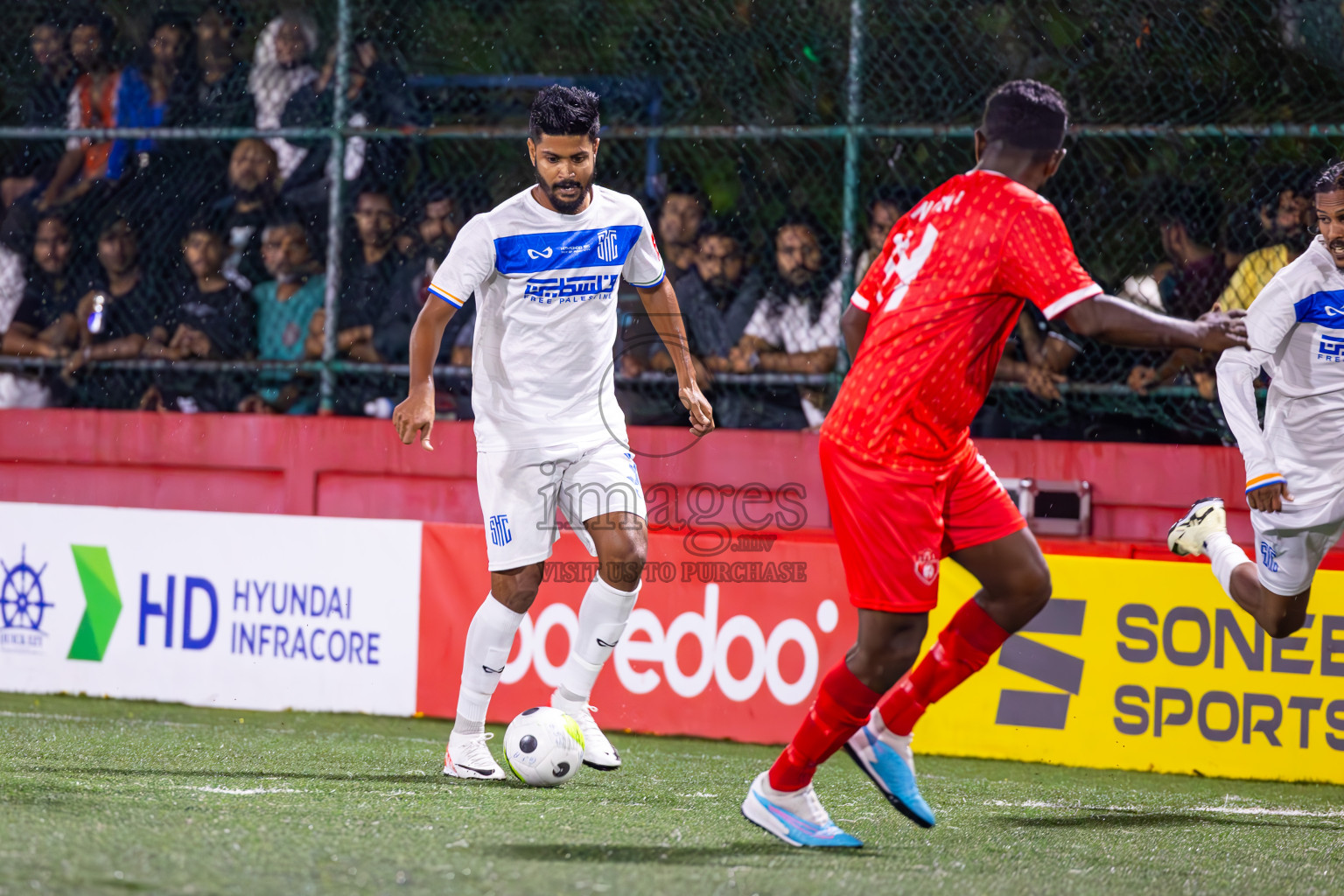 S Feydhoo vs S Hithadhoo in Day 26 of Golden Futsal Challenge 2024 was held on Friday , 9th February 2024 in Hulhumale', Maldives
Photos: Ismail Thoriq / images.mv