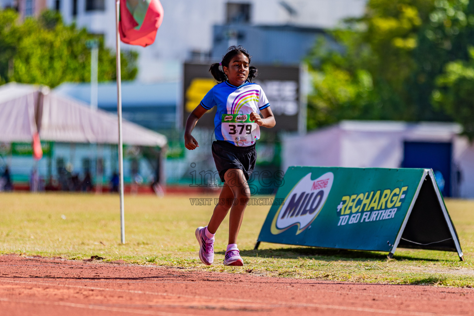 Day 3 of Inter-school Athletics Championship 2025 held in Ekuveni Synthetic Track, Male', Maldives on Wednesday, 08th October 2025. Photos by: Areef Adam / Images.mv