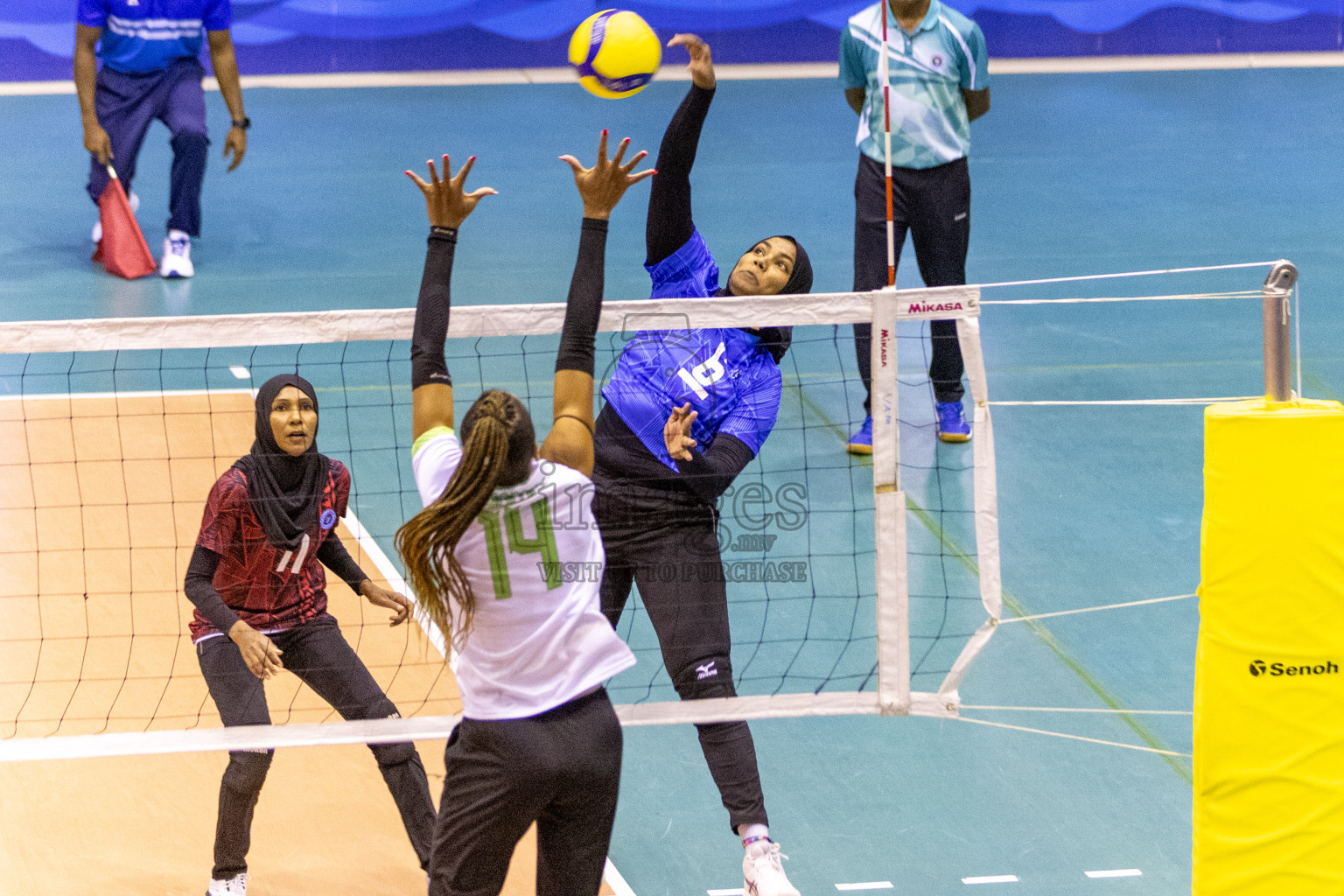 Final of Women's Division of Volleyball Association Cup 2023 held in Male', Maldives on Monday, 25th December 2023 at Social Center Indoor Hall Photos By: Nausham Waheed /images.mv