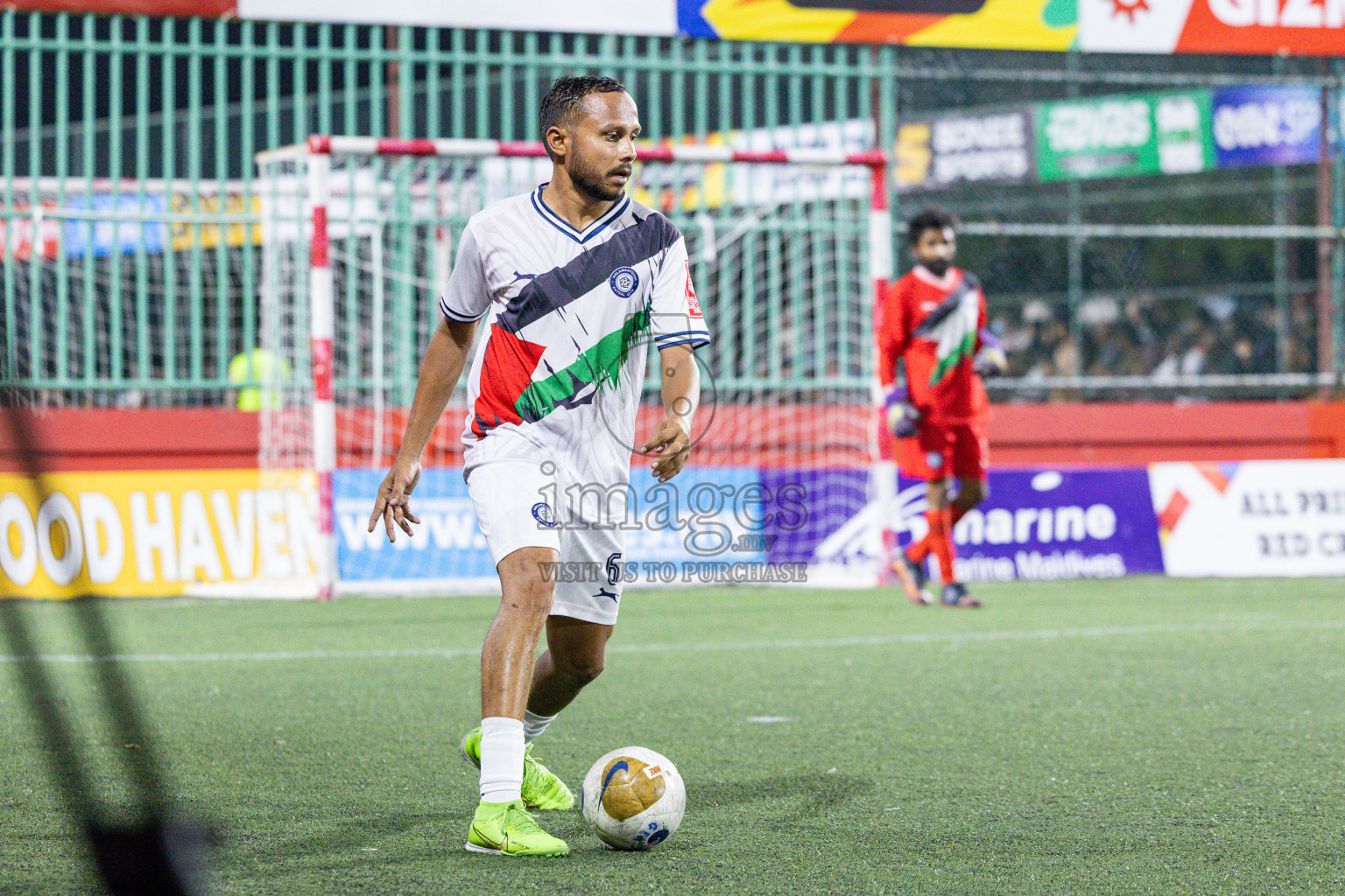 GA Dhevvadhoo vs GA Kolamaafushi in Day 8 of Golden Futsal Challenge 2025 was held on Sunday, 12th January 2025, in Hulhumale', Maldives
Photos: Ismail Thoriq / images.mv