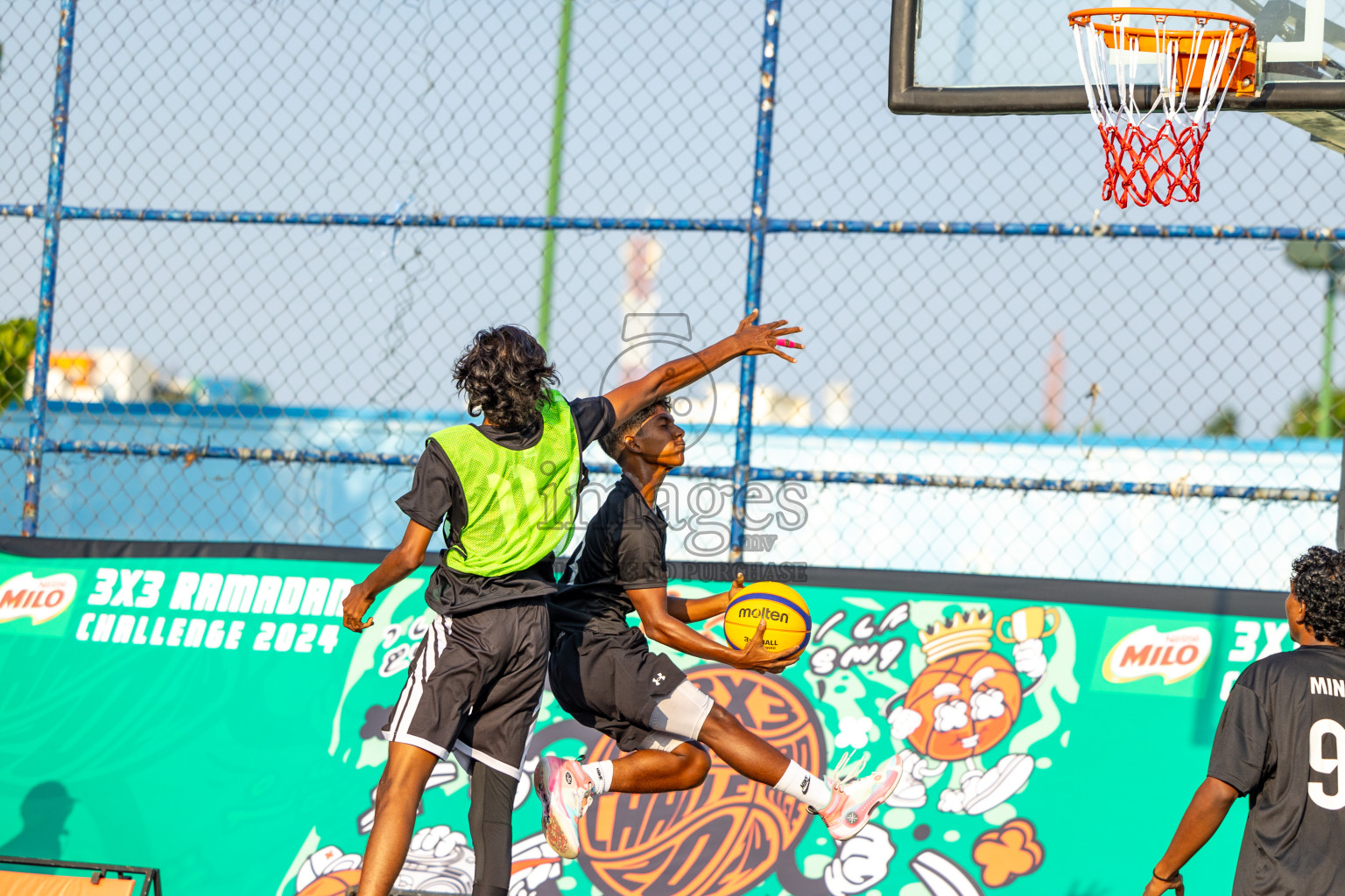 Day 2 of MILO Ramadan 3x3 Challenge 2024 was held in Ekuveni Outdoor Basketball Court at Male', Maldives on Wednesday, 13th March 2024.
Photos: Ismail Thoriq / images.mv