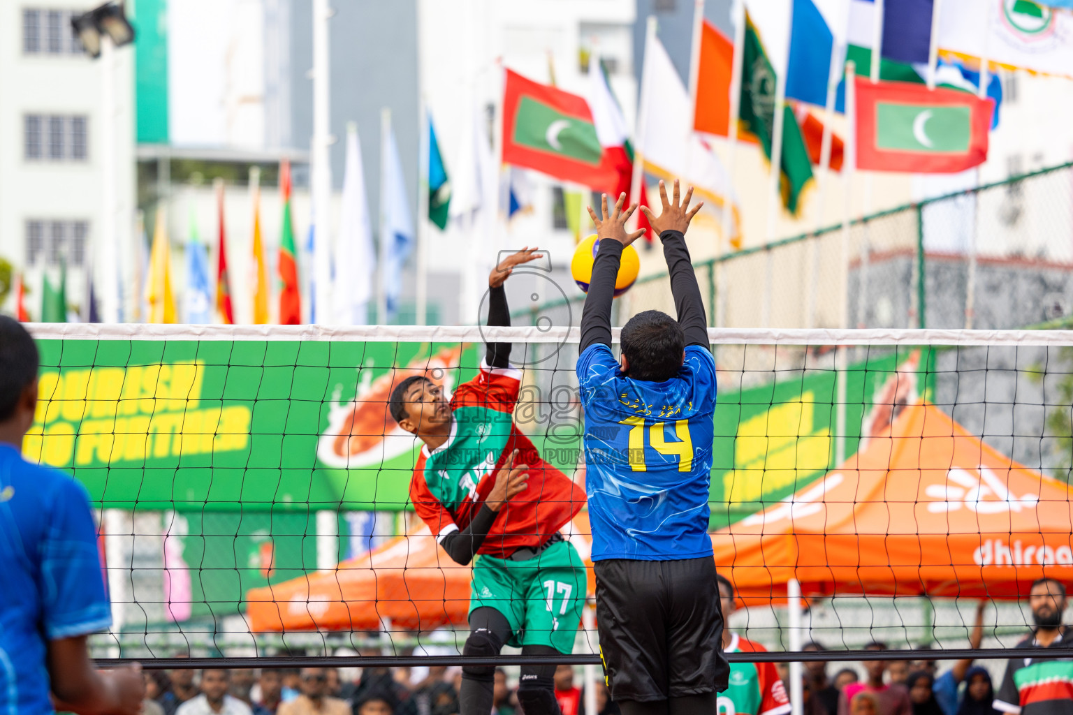 Day 5 of Interschool Volleyball Tournament 2024 was held in Ekuveni Volleyball Court at Male', Maldives on Wednesday, 27th November 2024.
Photos: Ismail Thoriq / images.mv