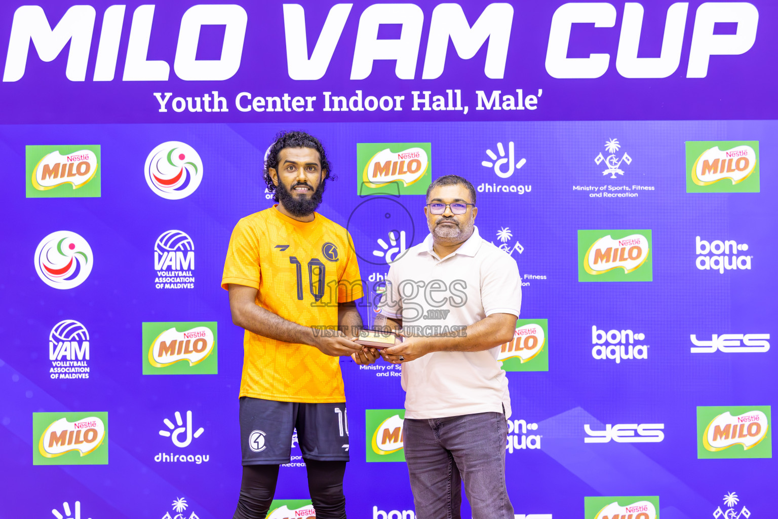 Final of MILO VAM Cup 2024 (Men's Division) was held in Social Center Indoor Hall on Monday, 4th November 2024. 
Photos: Ismail Thoriq / images.mv