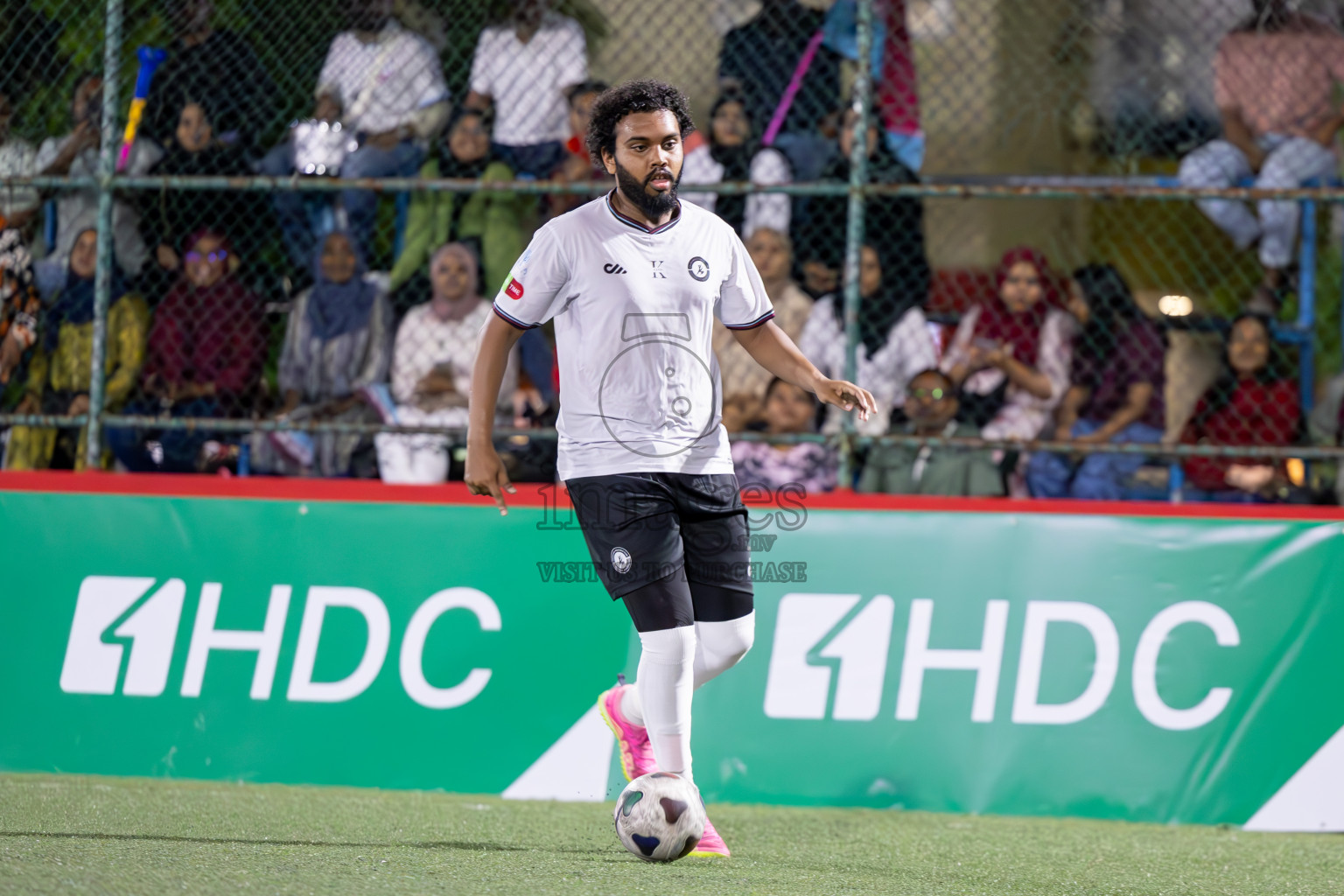 Kulhivaru Vuzaara Club vs Club Binaara in Club Maldives Classic 2024 held in Rehendi Futsal Ground, Hulhumale', Maldives on Saturday, 14th September 2024. Photos: Ismail Thoriq / images.mv