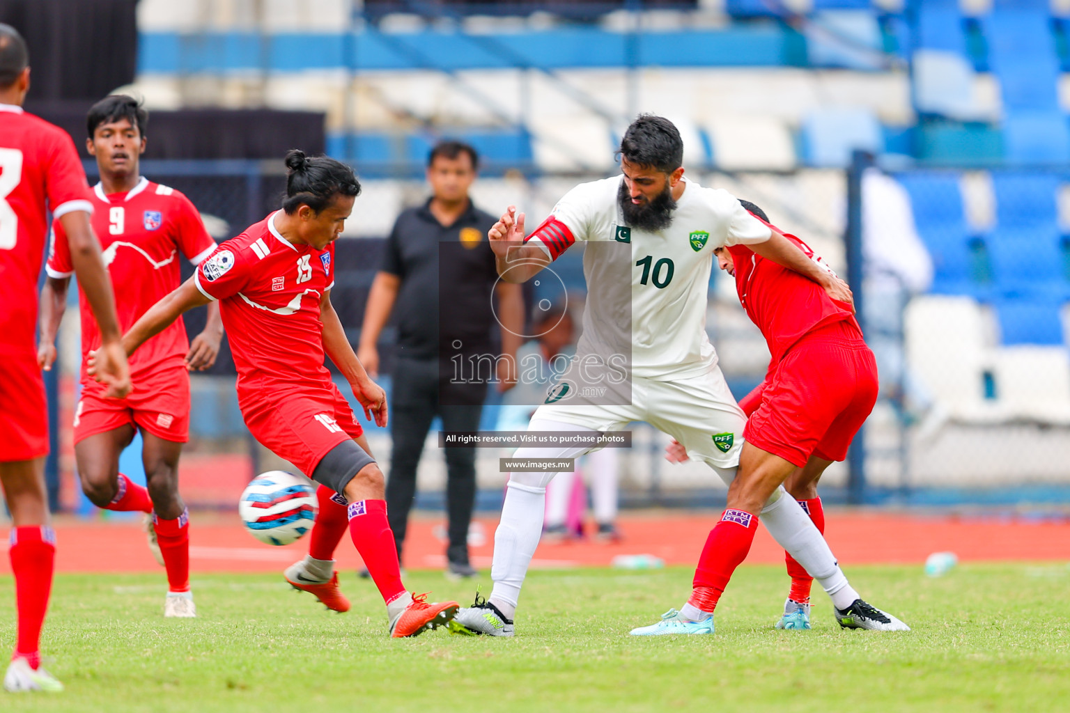 Nepal vs Pakistan in SAFF Championship 2023 held in Sree Kanteerava Stadium, Bengaluru, India, on Tuesday, 27th June 2023. Photos: Nausham Waheed, Hassan Simah / images.mv