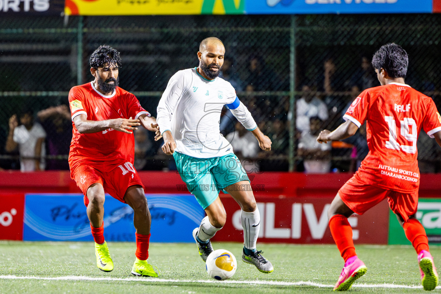 F Dharanboodhoo VS F Nilandhoo in Day 7 of Golden Futsal Challenge 2025 was held on Saturday, 11th January 2025, in Hulhumale', Maldives Photos: Nausham Waheed / images.mv