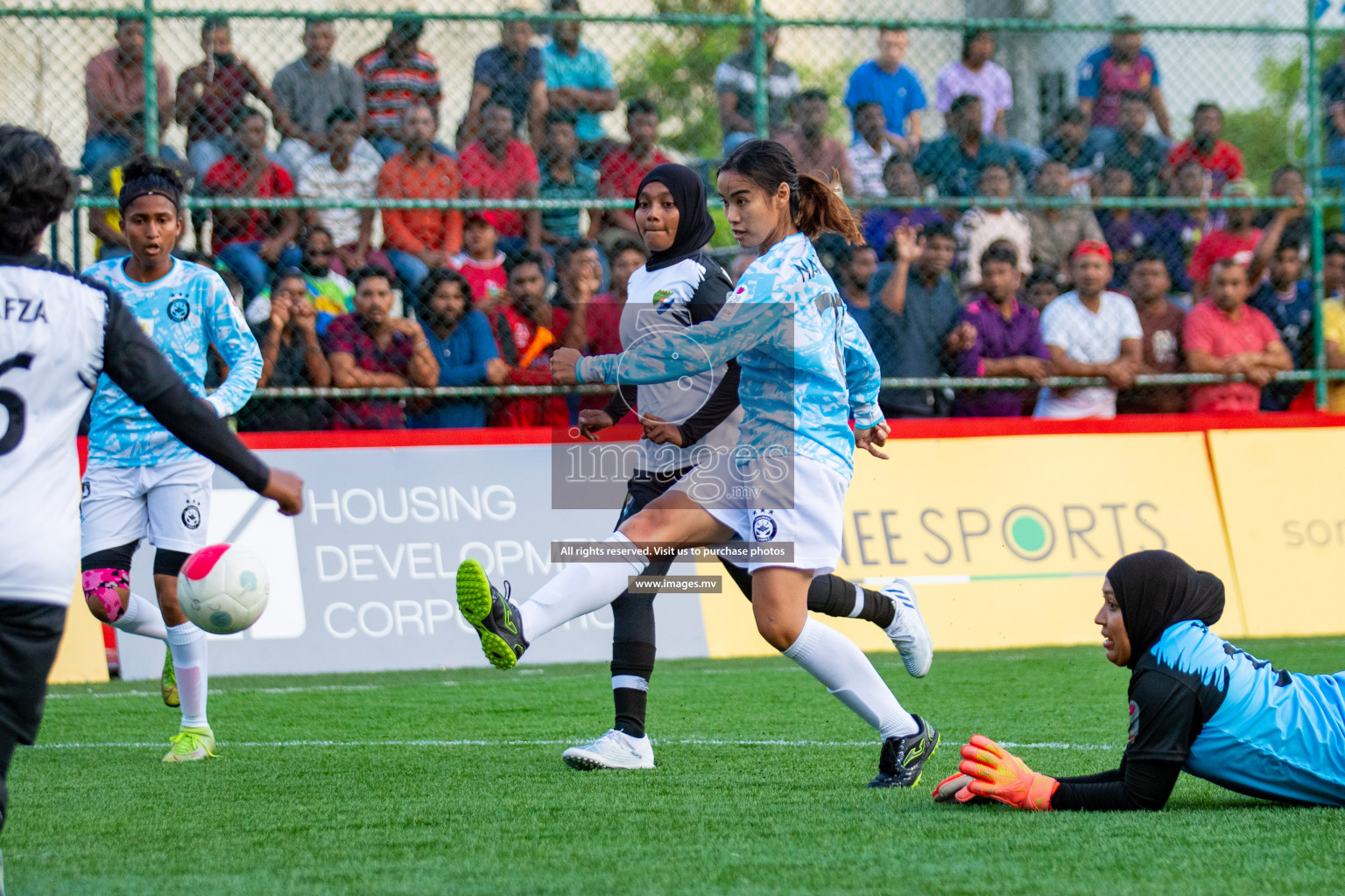 MPL vs DSC in Eighteen Thirty Women's Futsal Fiesta 2022 was held in Hulhumale', Maldives on Monday, 17th October 2022. Photos: Hassan Simah, Mohamed Mahfooz Moosa / images.mv