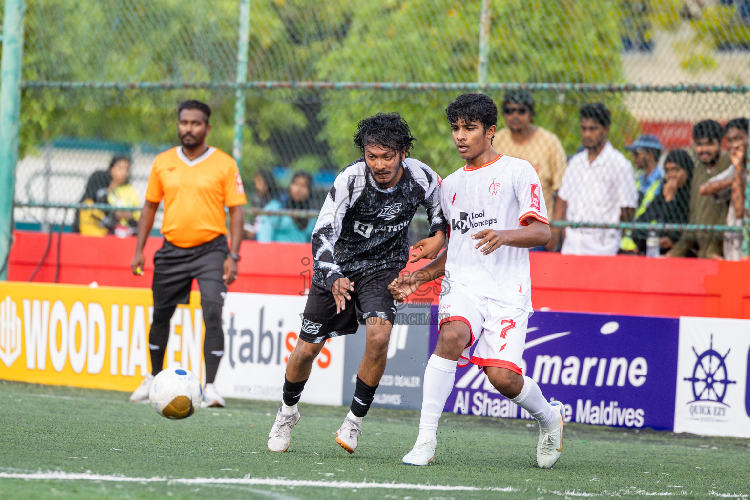 F Feeali vs F Magoodhoo in Day 12 of Golden Futsal Challenge 2025 was held on Thursday, 16th January 2025, in Hulhumale', Maldives Photos: Ismail Thoriq / images.mv