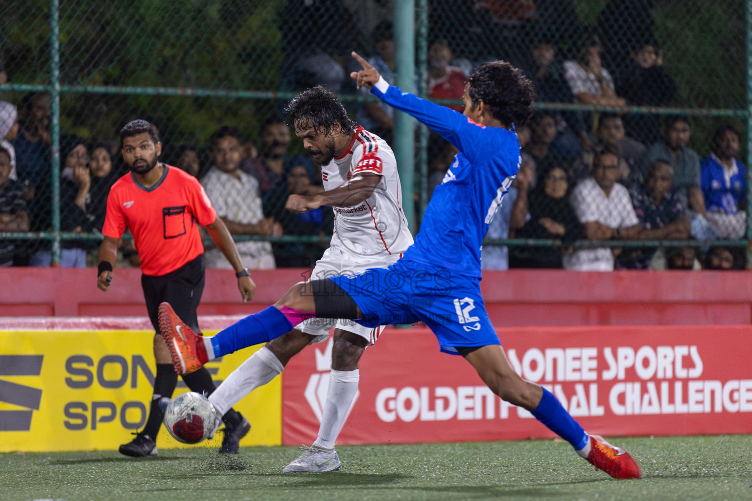 S. Feydhoo vs S. Hithadhoo in Day 13 of Golden Futsal Challenge 2024 was held on Saturday, 27th January 2024, in Hulhumale', Maldives Photos: Mohamed Mahfooz Moosa / images.mv