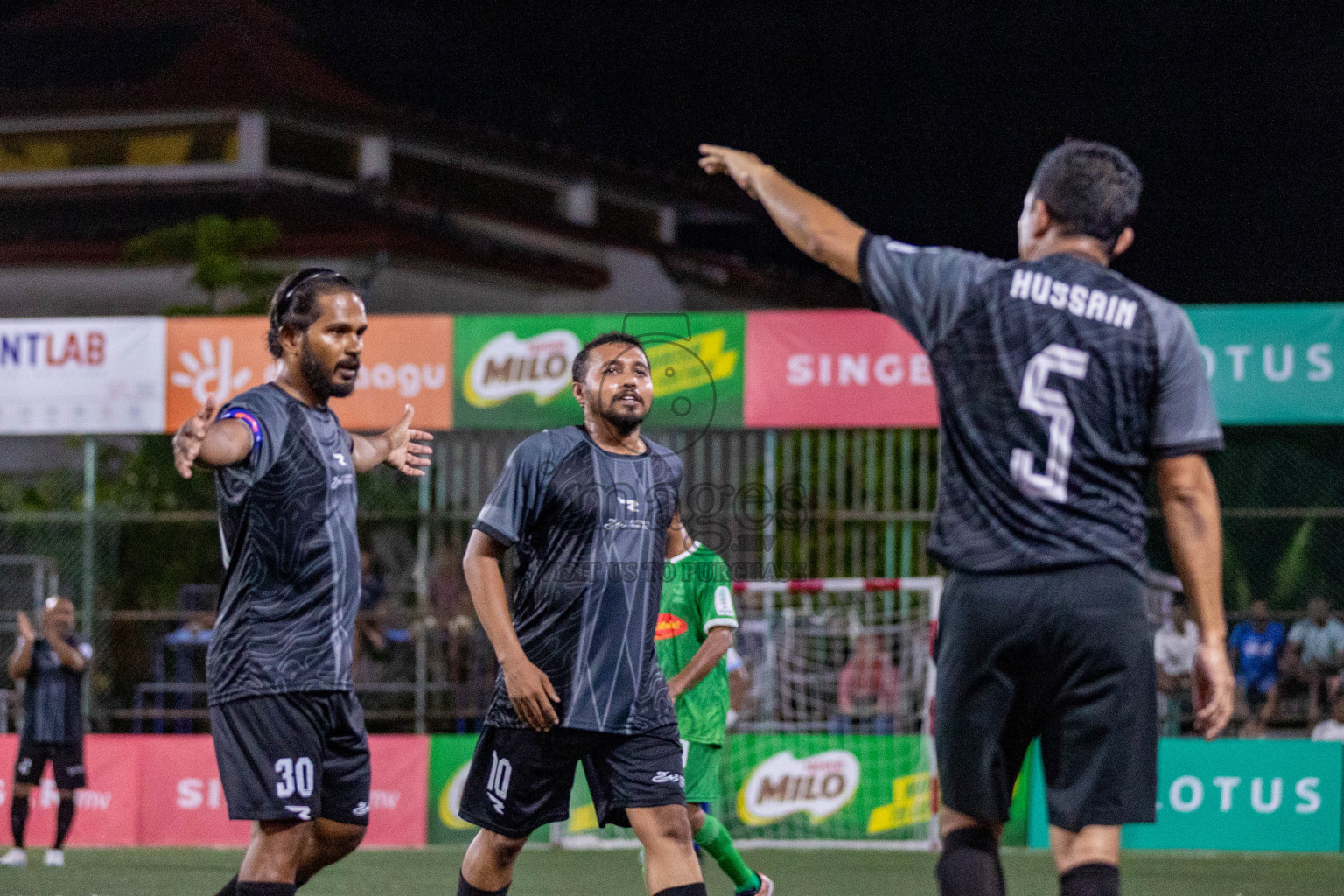 KHAARIJEE VS AGRI RC in Club Maldives Classic 2024 held in Rehendi Futsal Ground, Hulhumale', Maldives on Monday, 9th September 2024. 
Photos: Mohamed Mahfooz Moosa / images.mv