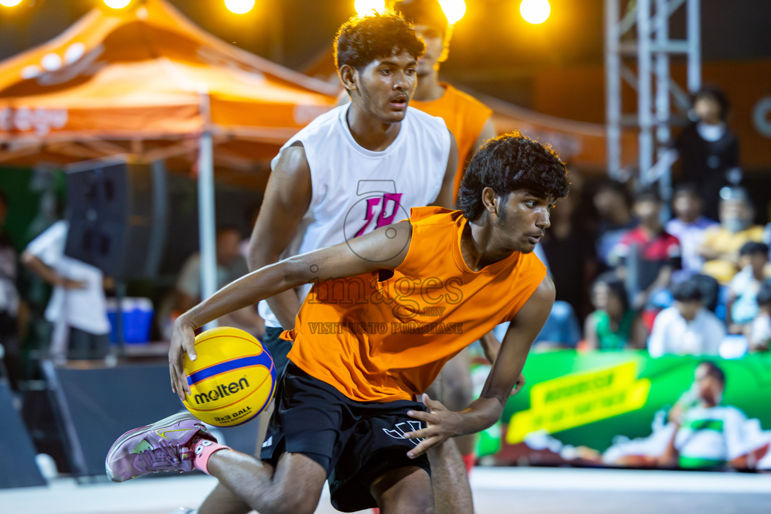 Day 4 of MILO Ramadan 3x3 Challenge 2024 was held in Ekuveni Outdoor Basketball Court at Male', Maldives on Friday, 15th March 2024.
Photos: Mohamed Mahfooz Moosa / images.mv