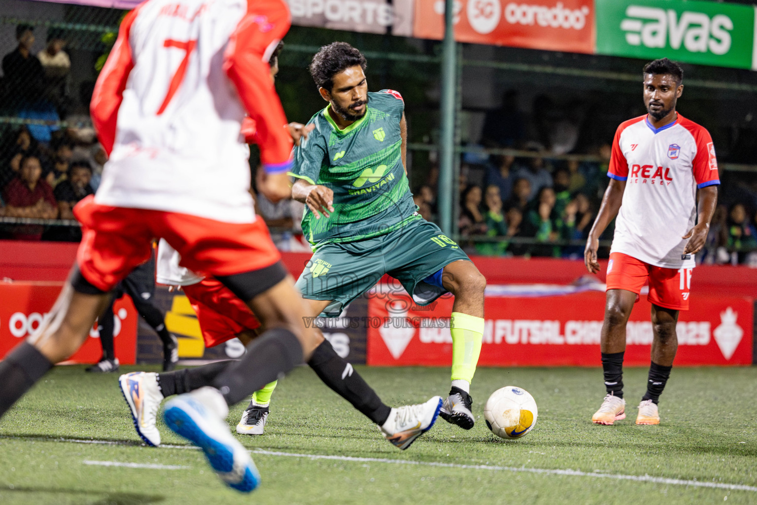 Th. Kinbidhoo VS Th. Dhiyamigili in Day 18 of Golden Futsal Challenge 2025 was held on Wednesday, 22nd January 2025, in Hulhumale', Maldives. Photos: Nausham Waheed / images.mv