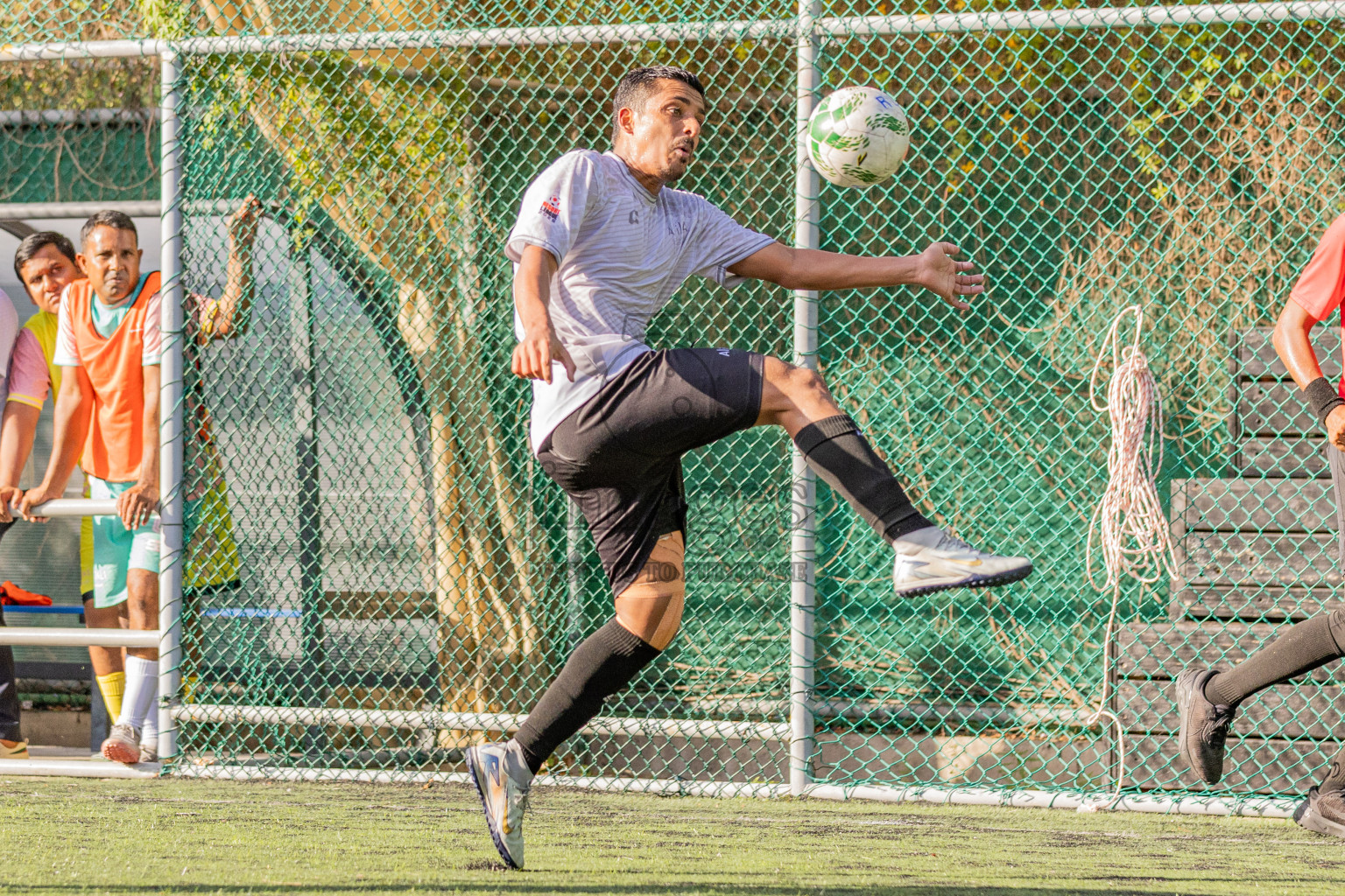 Resort League 2025 Raa Zone - Final Match
Joali vs kothaifaru in Resort League 2025 (Raa Zone) was held on Thursday, 21th august 2025 in JOALI Maldives Resort, Raa Atoll, Maldives. Photos: Areef Adam / images.mv