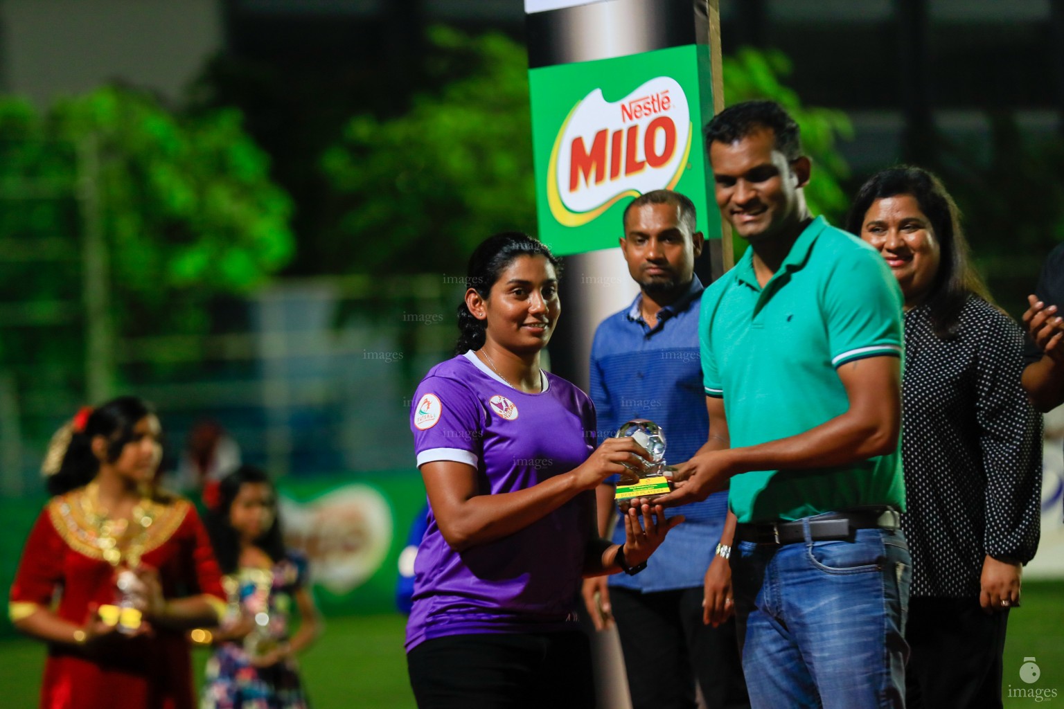 MNDF & MPL in the finals of Milo Women's Futsal Challenge in Male', Maldives, Thursday, July 20, 2017. (Images.mv Photo/ Hussain Sinan). 