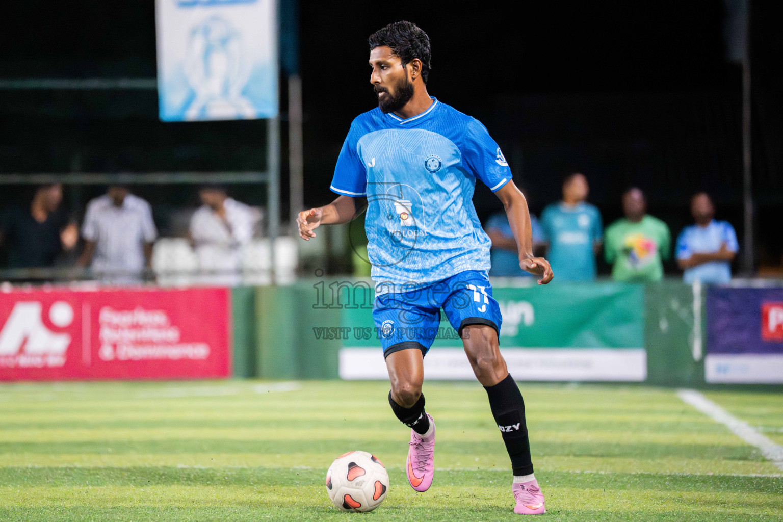 Foemathi VS Laamu Blues in Day 3 - Fonadhoo Youth Futsal Challenge 2025 held in Fonadhoo Futsal Stadium, L. Fonadhoo, Maldives on Tuesdat, 28th October 2025 Photos: Arif Rasheed / images.mv