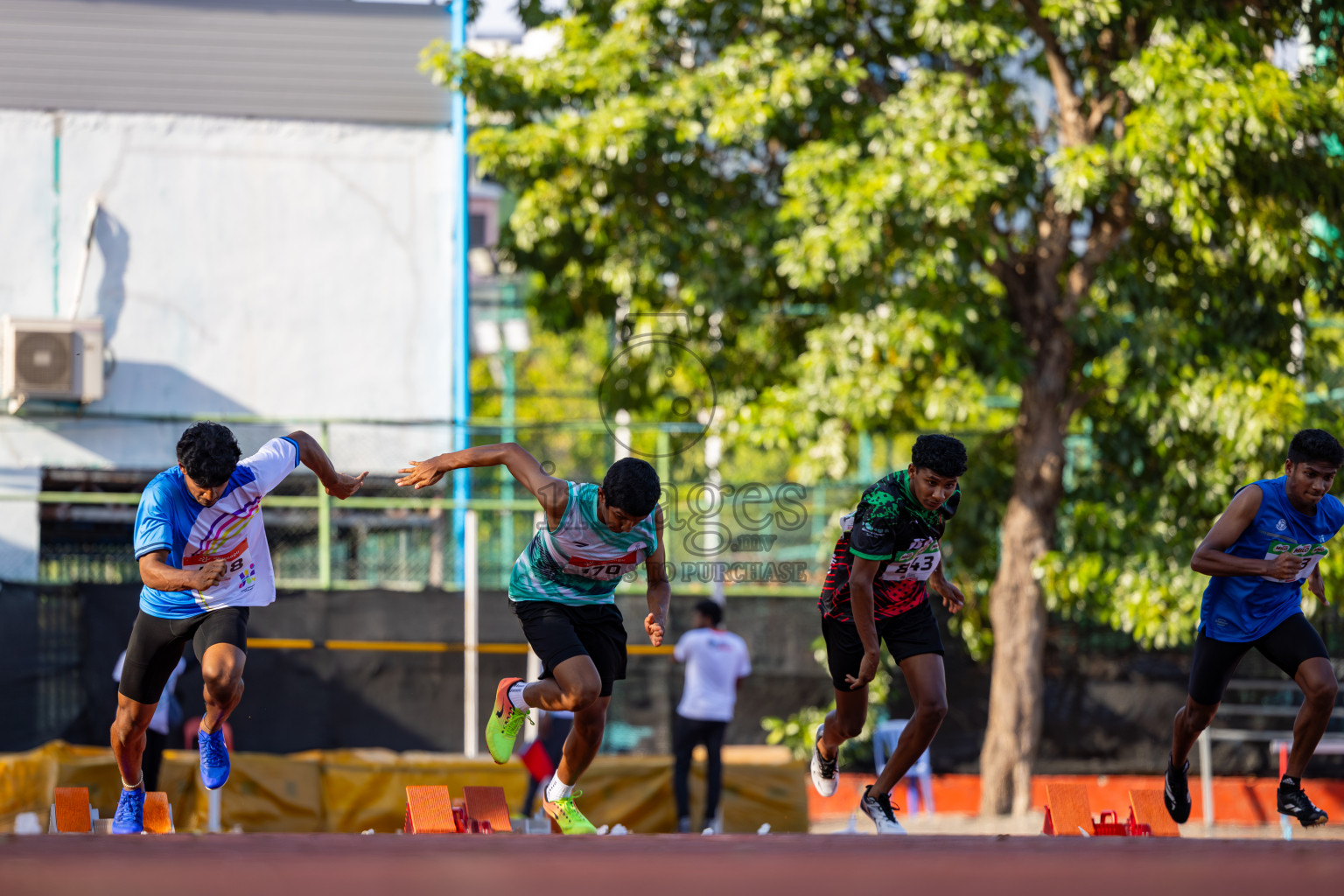 Day 1 of Inter-school Athletics Championship 2025 held in Ekuveni Synthetic Track, Male', Maldives on Monday, 06th October 2025. Photos by: Nausham Waheed, Areef, Ismail Thoriq / Images.mv