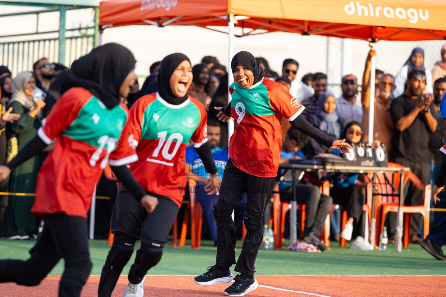 Day 10 of Interschool Volleyball Tournament 2024 was held in Ekuveni Volleyball Court at Male', Maldives on Sunday, 1st December 2024.
Photos: Ismail Thoriq / images.mv