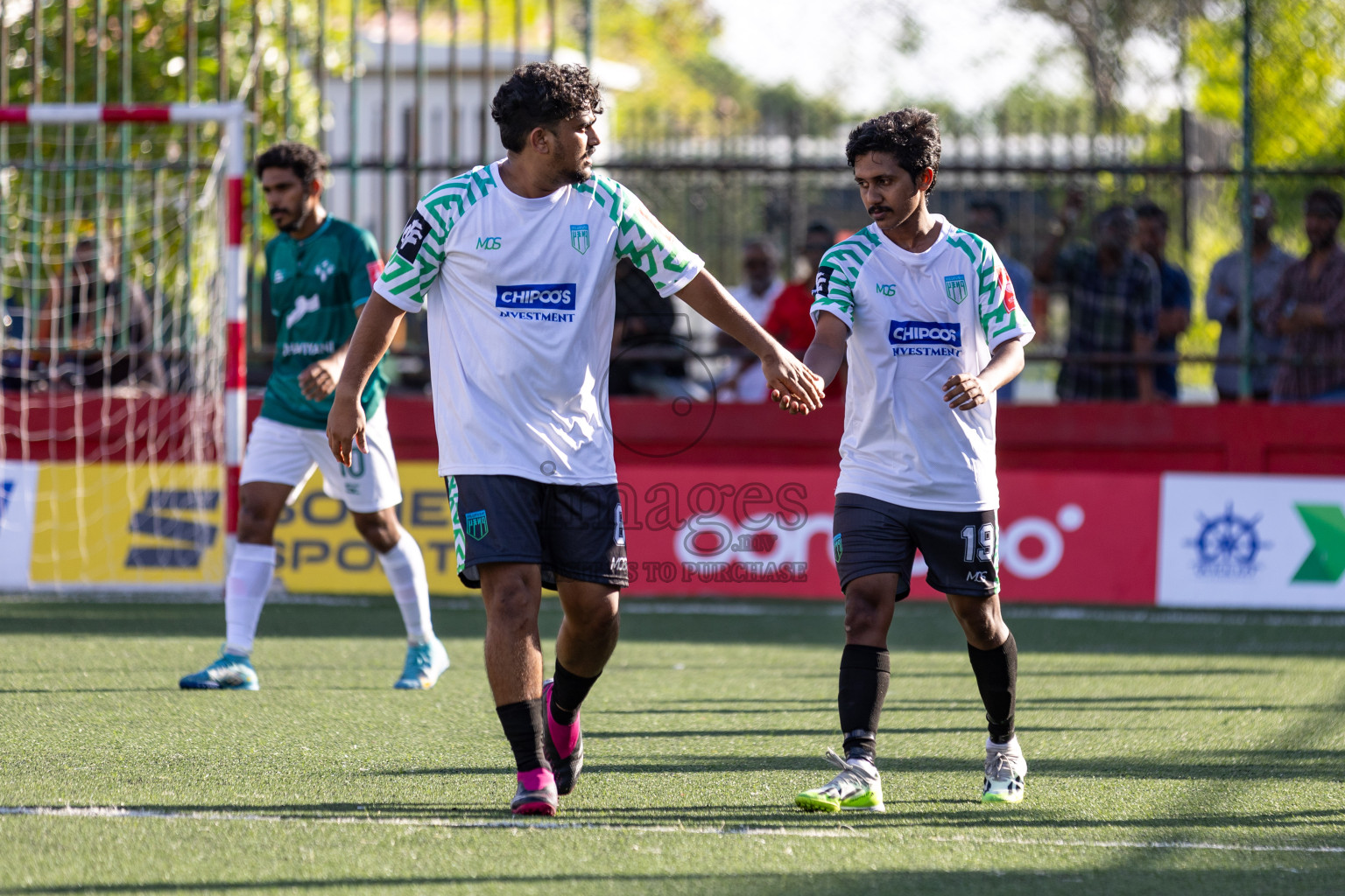 Th. Kinbidhoo vs Th. Vilufushi in Day 6 of Golden Futsal Challenge 2024 was held on Saturday, 20th January 2024, in Hulhumale', Maldives 
Photos: Hassan Simah / images.mv