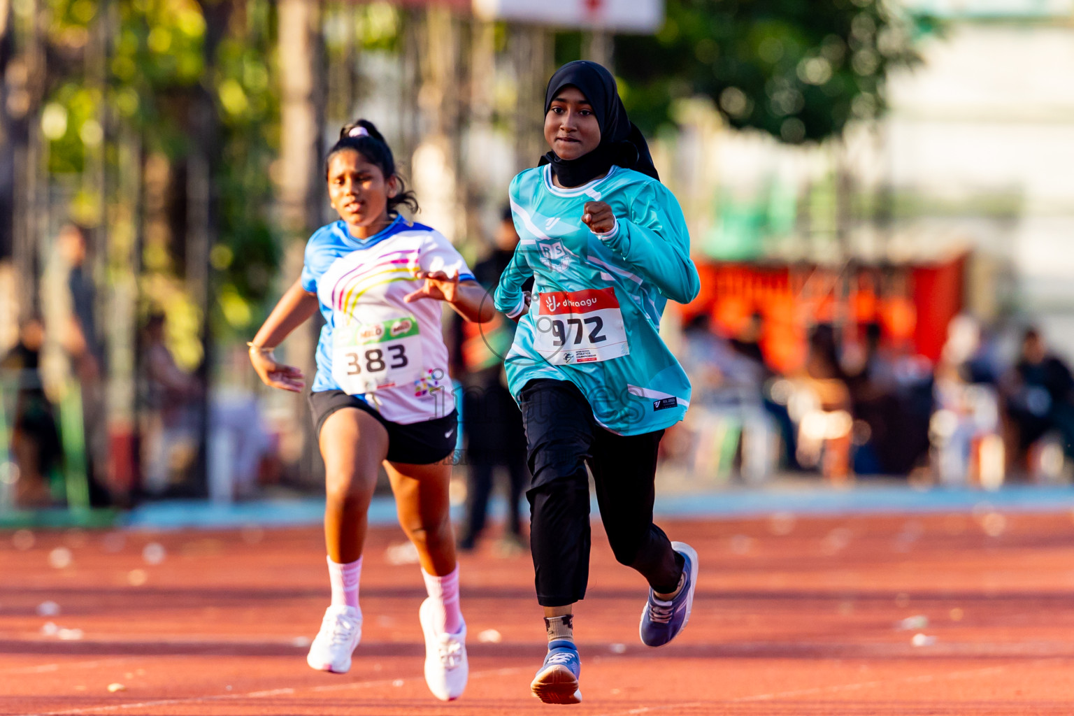 Day 2 of Inter-school Athletics Championship 2025 held in Ekuveni Synthetic Track, Male', Maldives on Tuesday, 07th October 2025. Photos by: Nausham Waheed / Images.mv