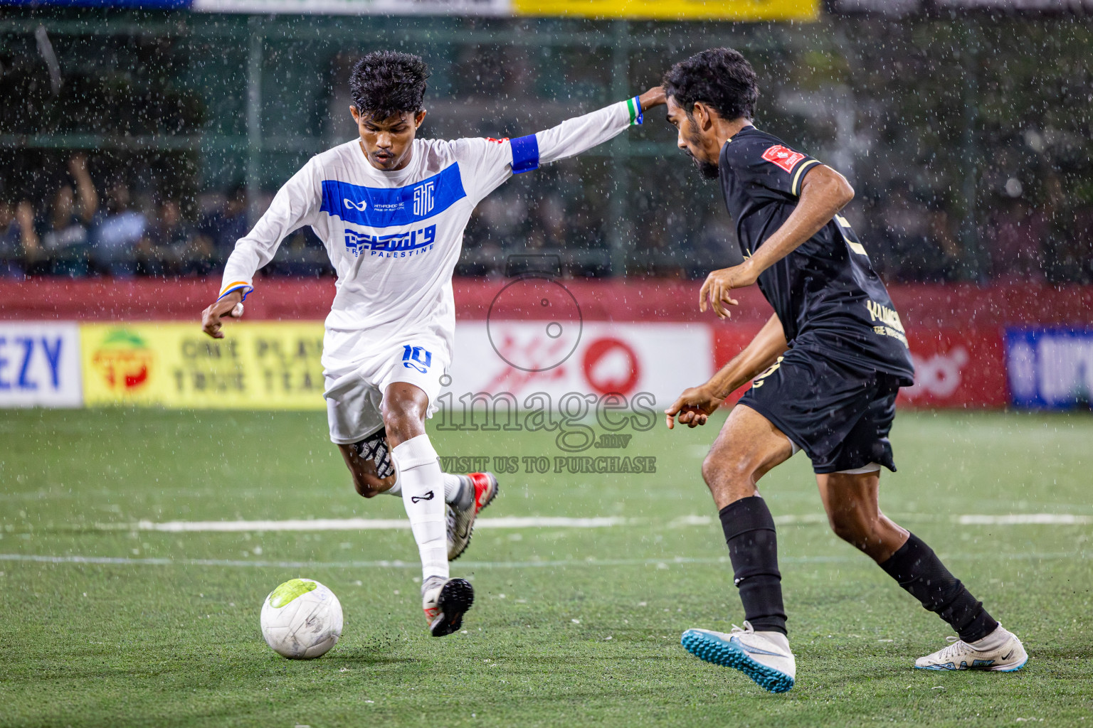 S. Hithadhoo VS ADh. Maamigili in Round of 16 on Day 40 of Golden Futsal Challenge 2024 which was held on Tuesday, 27th February 2024, in Hulhumale', Maldives Photos: Hassan Simah / images.mv