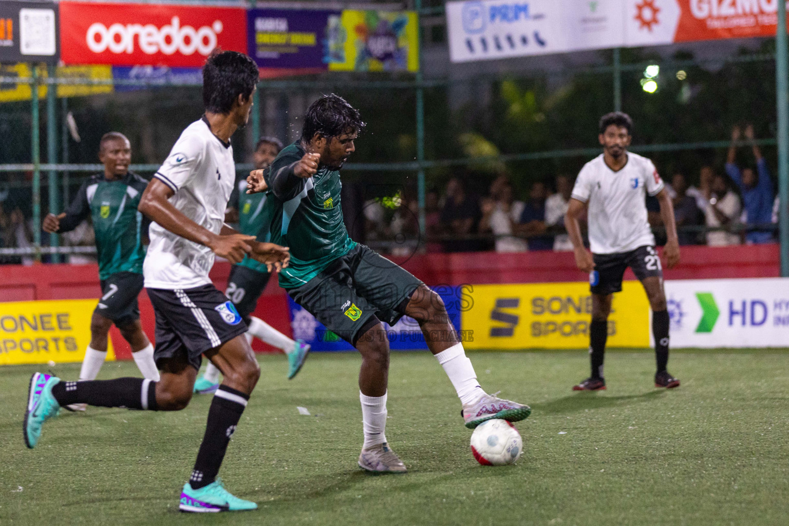 HDh Hanimaadhoo vs HDh Vaikaradhoo in Day 6 of Golden Futsal Challenge 2024 was held on Saturday, 20th January 2024, in Hulhumale', Maldives
Photos: Ismail Thoriq / images.mv