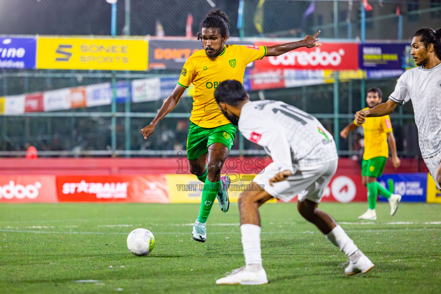 GA Gemanafushi vs GDh Vaadhoo on Day 35 of Golden Futsal Challenge 2024 was held on Tuesday, 20th February 2024, in Hulhumale', Maldives
Photos: Mohamed Mahfooz Moosa, / images.mv