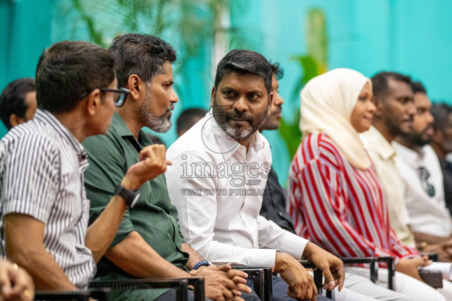 Senior Finals and Awarding ceremony of Interschool Table Tennis Tournament 2024 was held in Male' TT Hall, Male', Maldives on Saturday, 10th August 2024.
Photos: Ismail Thoriq / images.mv