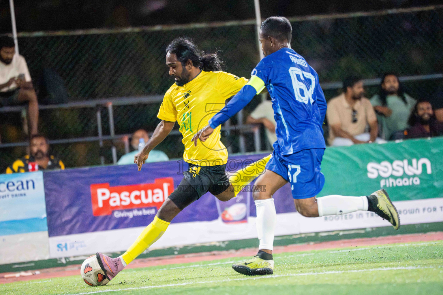 Kanmathi SC VS Laamu Blues in Day 1 - Fonadhoo Youth Futsal Challenge 2025 was held in Fonadhoo Futsal Stadium, L. Fonadhoo, Maldives on Sunday, 26th October 2025 Photos: Arif Rasheed / images.mv